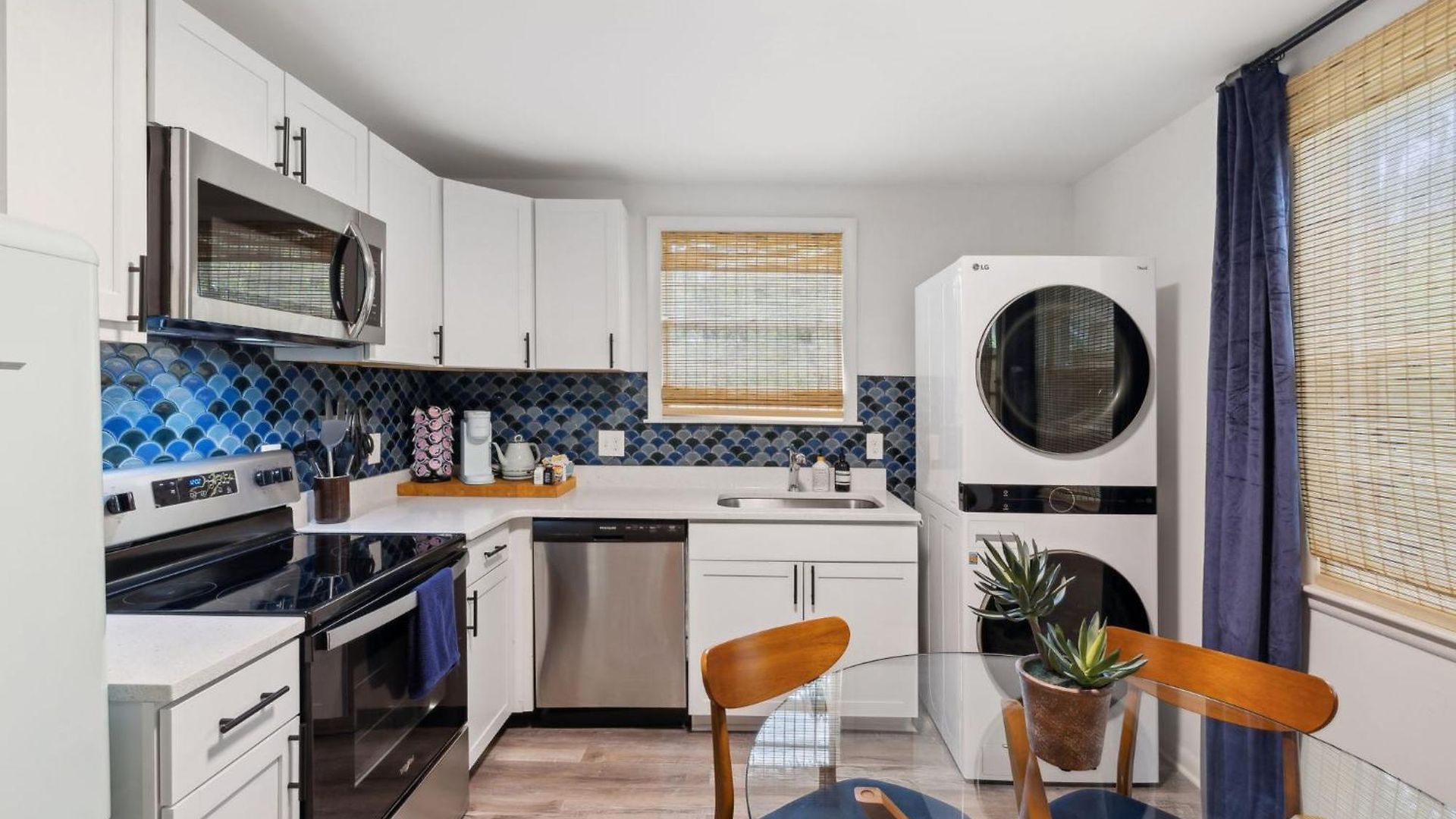 Vibey Unit In Duplex * Nashville
