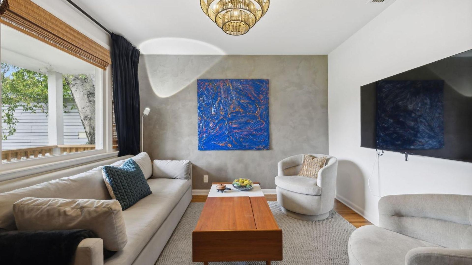 Apartment Vibey Unit In Duplex *