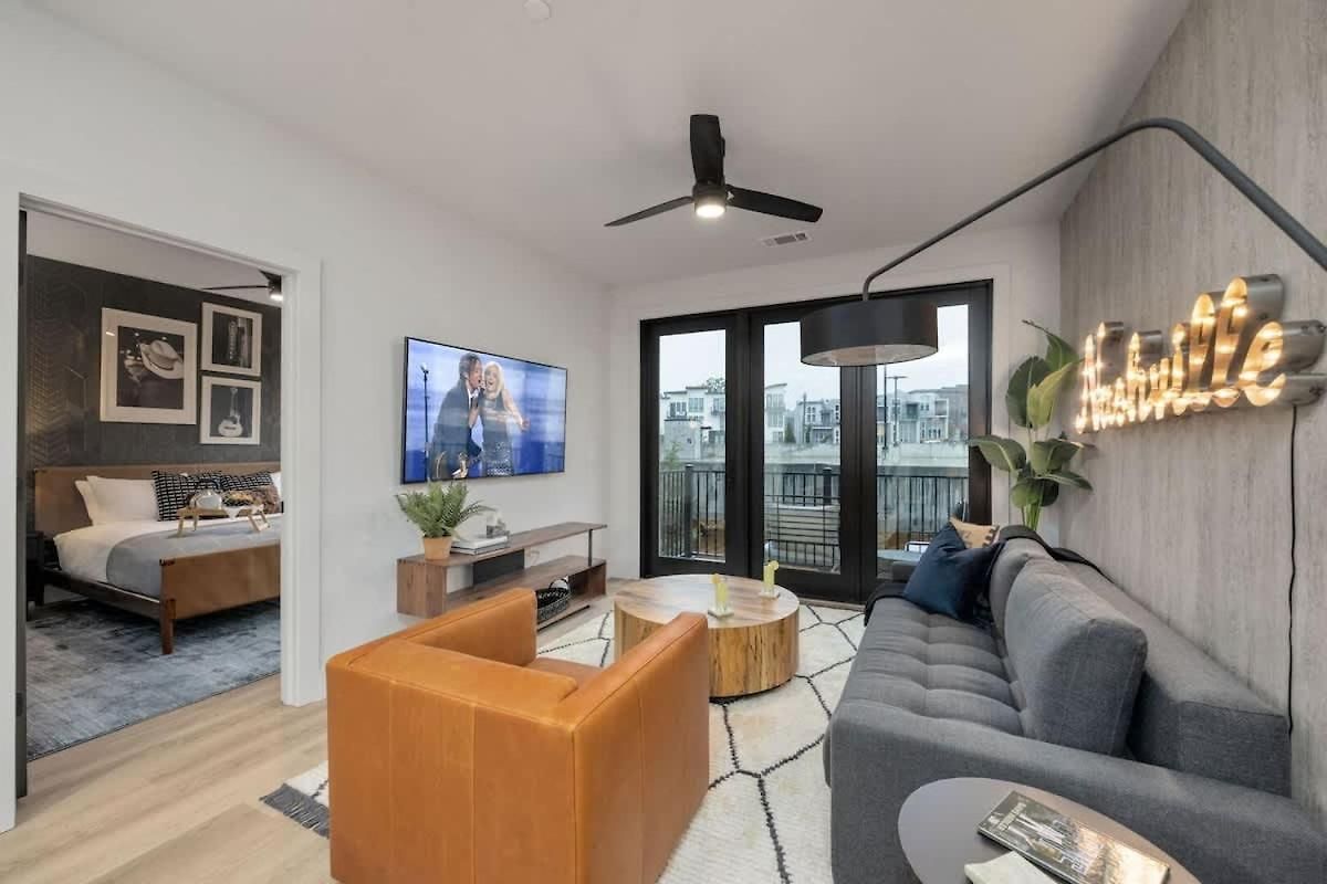 Symphony - Odyssey - Mins To Broadway - Pool & Gym * Nashville
