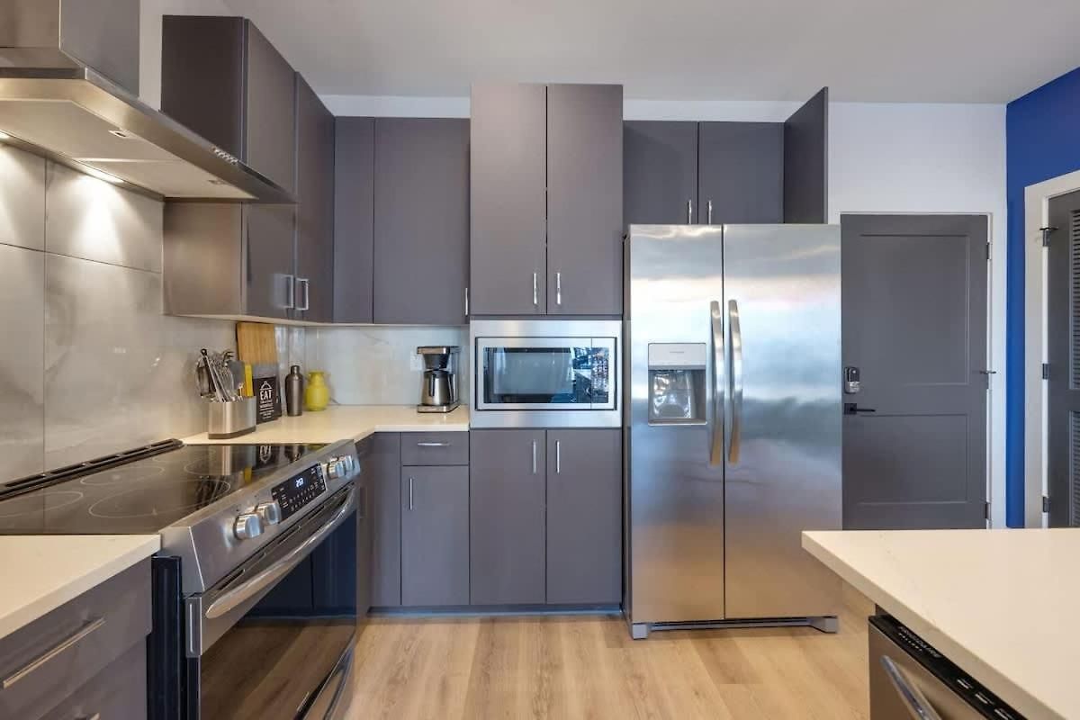 Symphony - Odyssey - Mins To Broadway - Pool & Gym Holiday home Nashville