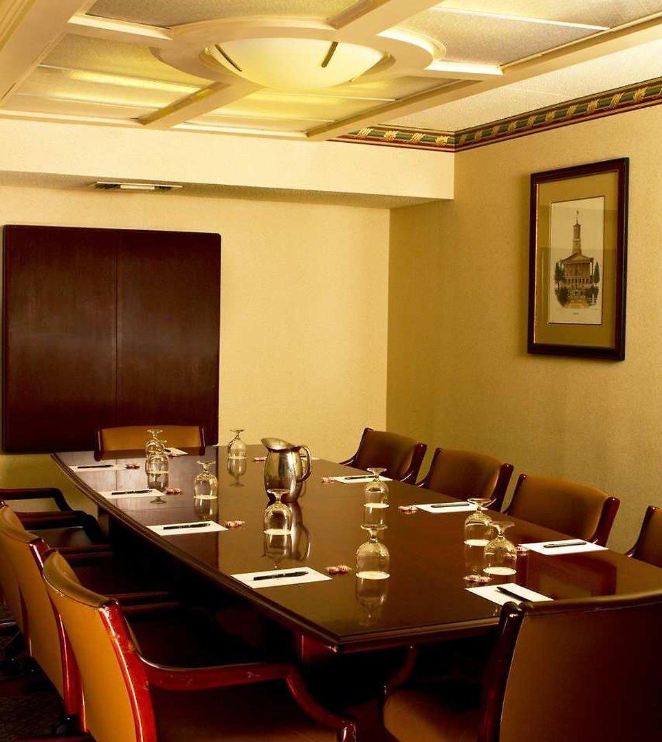 Hotel Doubletree By Hilton Airport