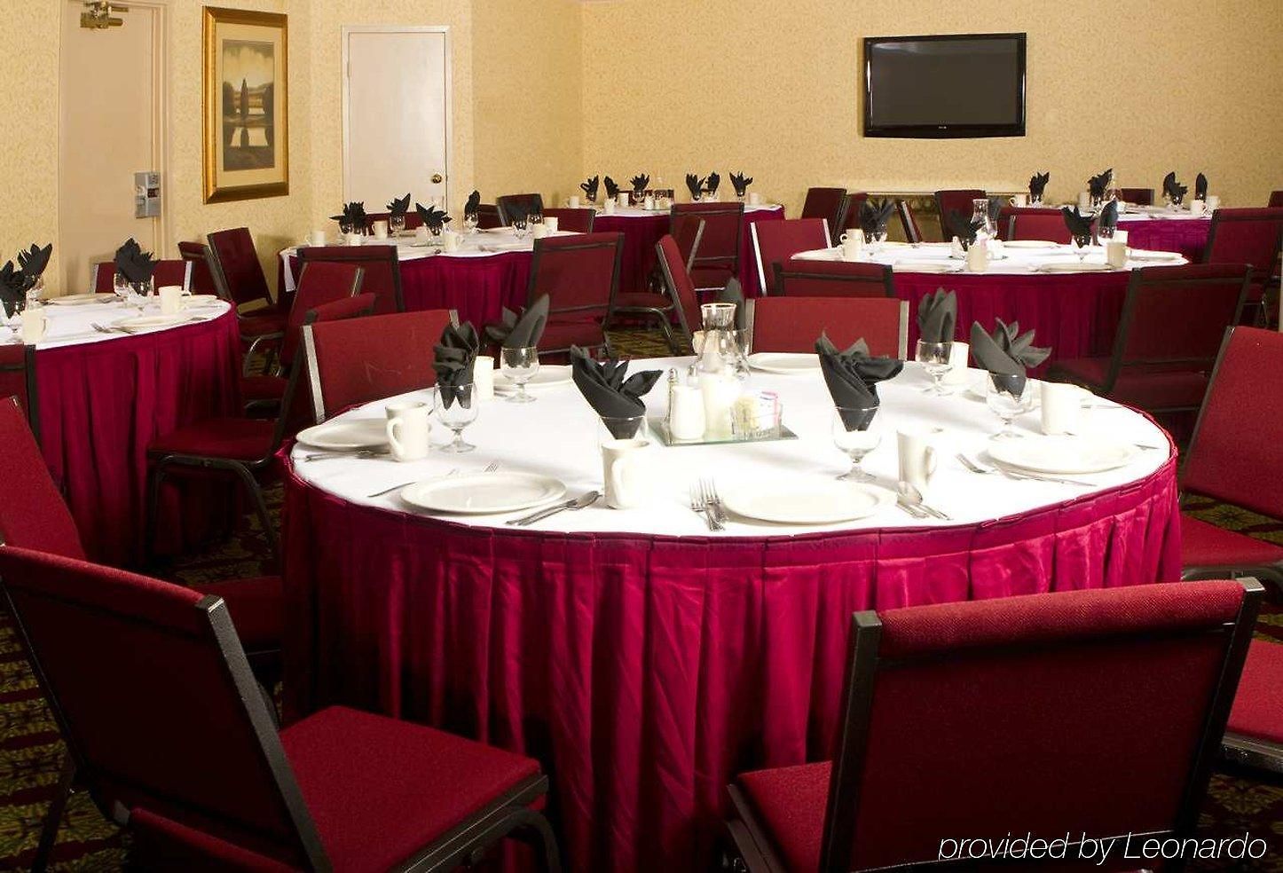 Hotel Doubletree By Hilton Airport Nashville