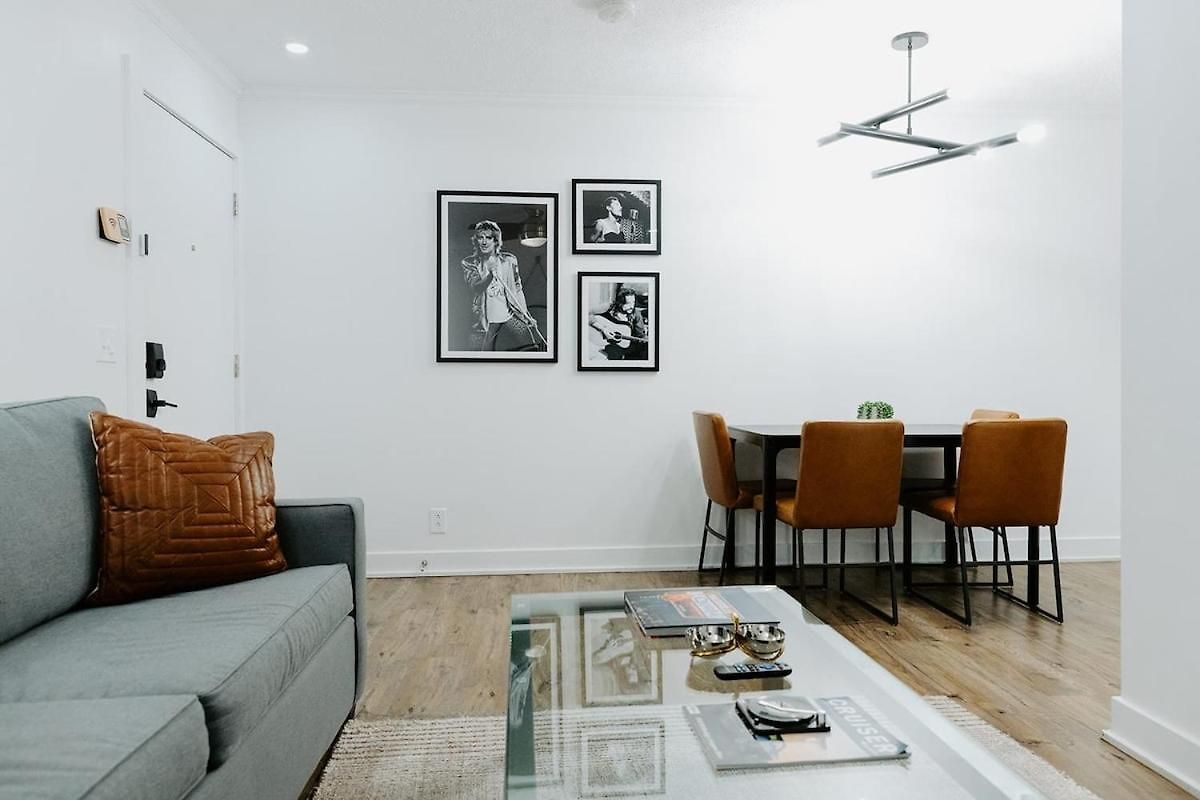The Vinyl At Music Row - 1 Bedroom *