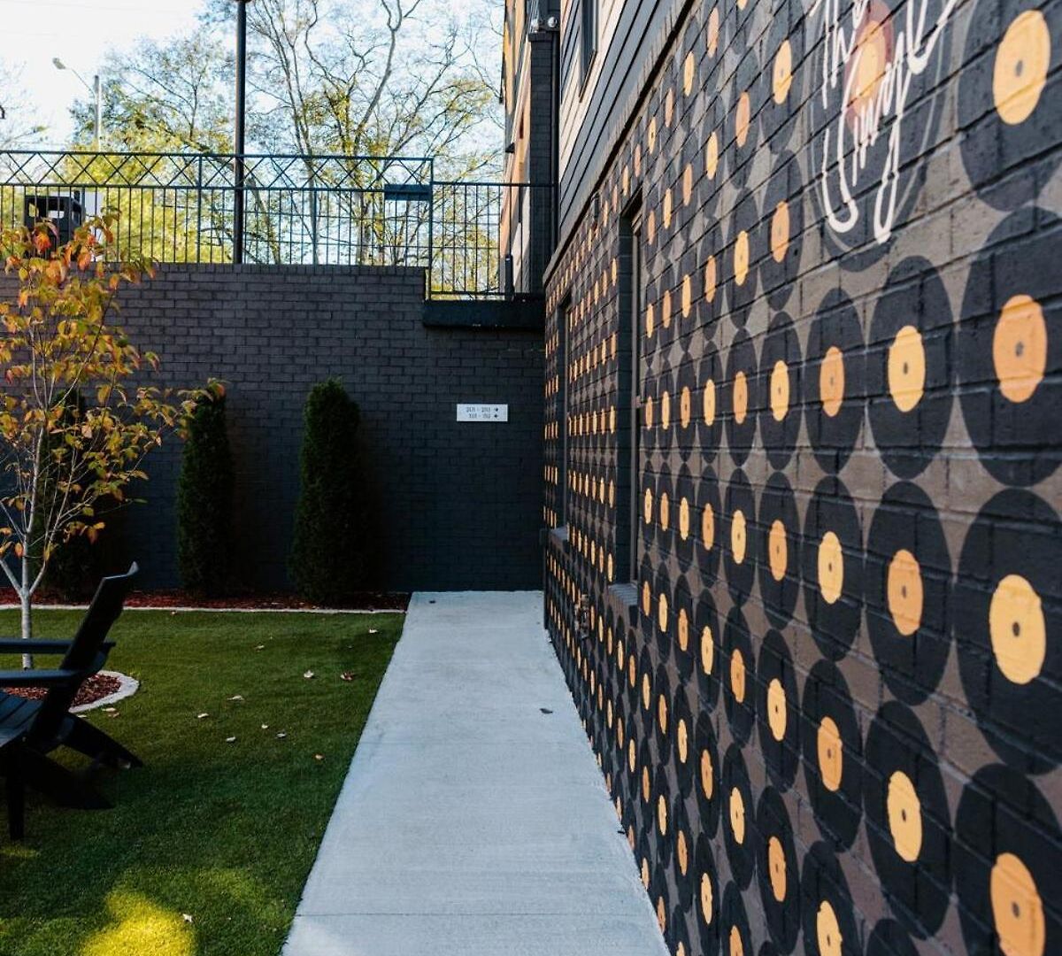 The Vinyl At Music Row - 1 Bedroom *
