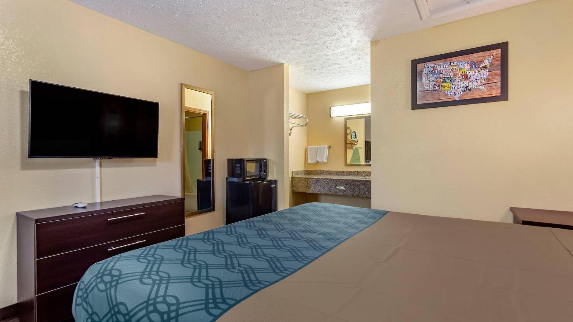 Econo North Motel 3*