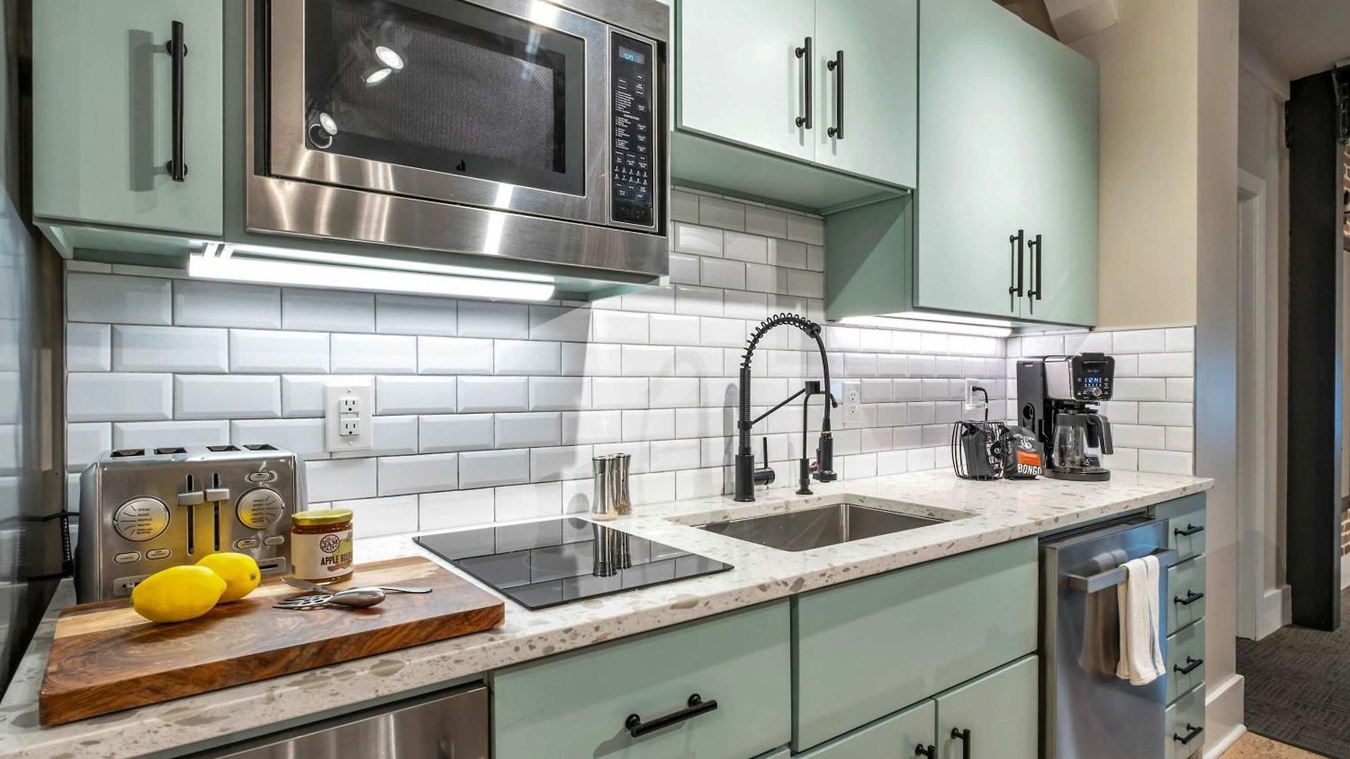 Honky Tonk 6 Bedroom By Maddox Apartment *