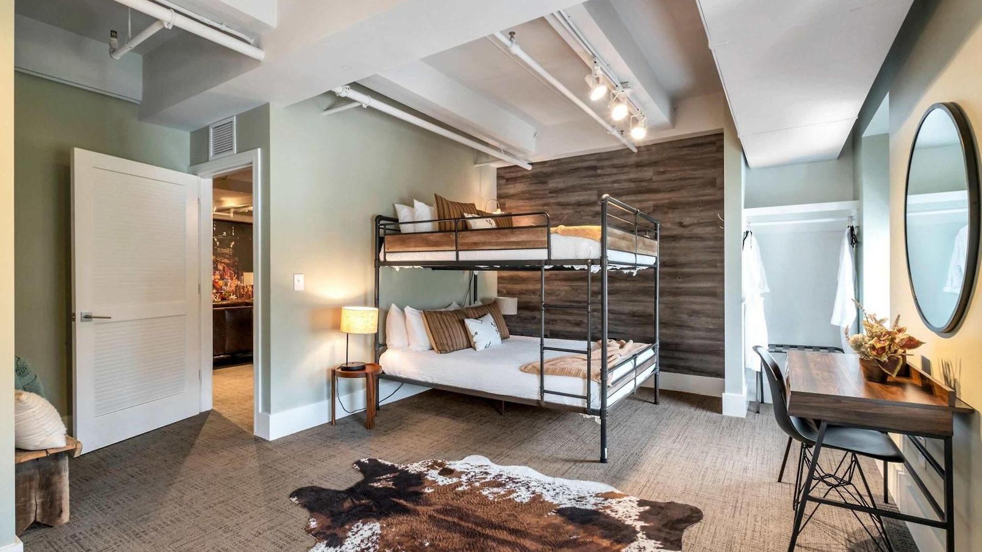 Honky Tonk 6 Bedroom By Maddox