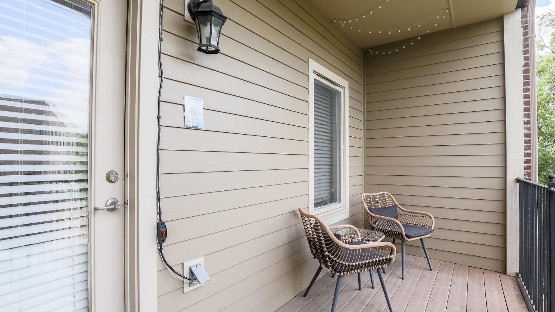 The Johnny Cash - Music Row District - Free Garage Parking - King Bed * Nashville