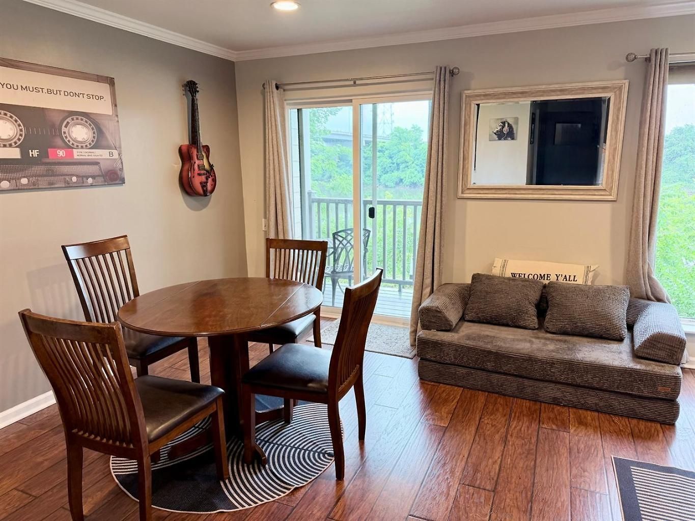 Apartment Nash Music City Condo, Sleeps 6, Walk To Broadway Nashville