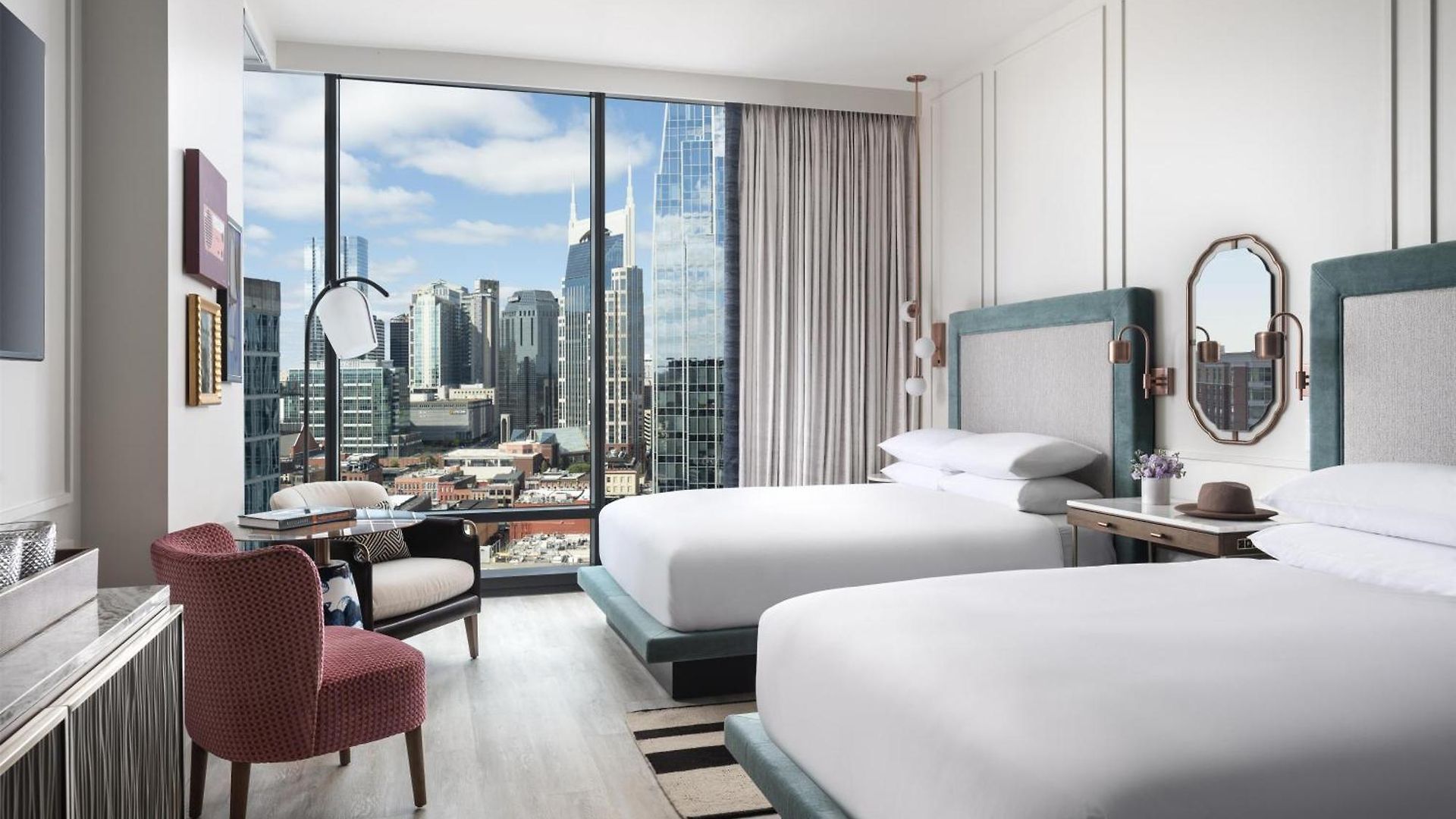 Hyatt Centric Downtown 4*