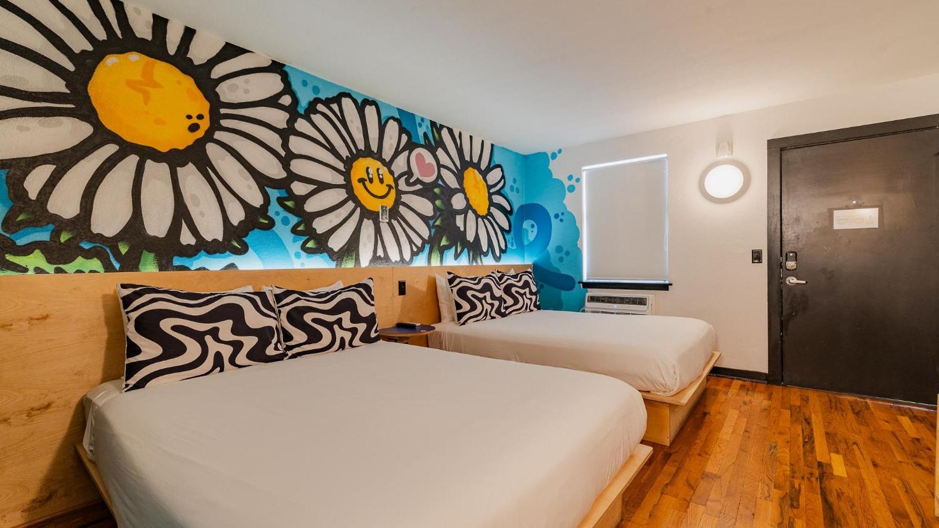 The Iris Hotel 2*