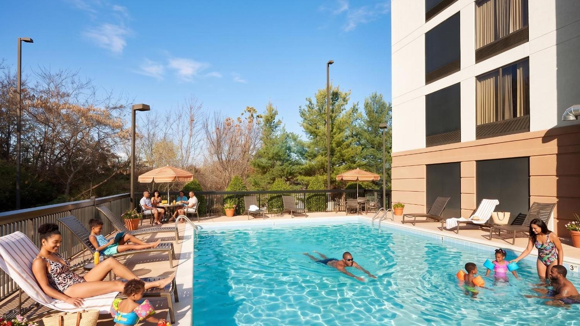 Bna Suites Hotel 3*