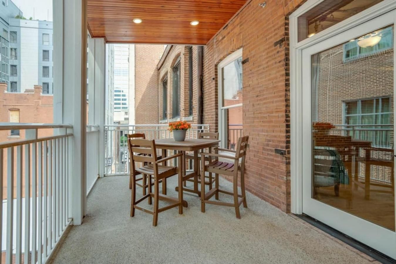 The Majestic Lofts Apartment *