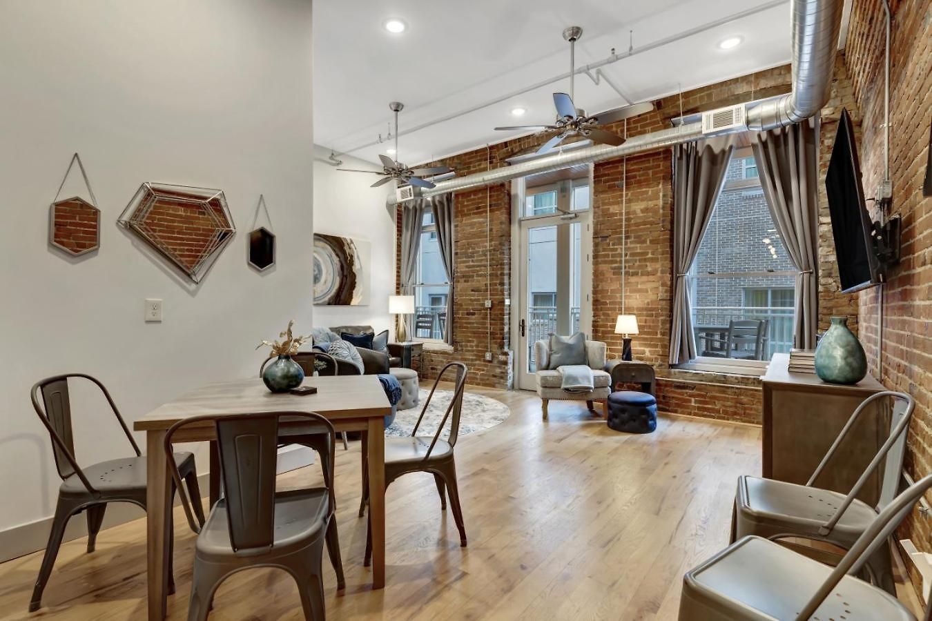 The Majestic Lofts Apartment