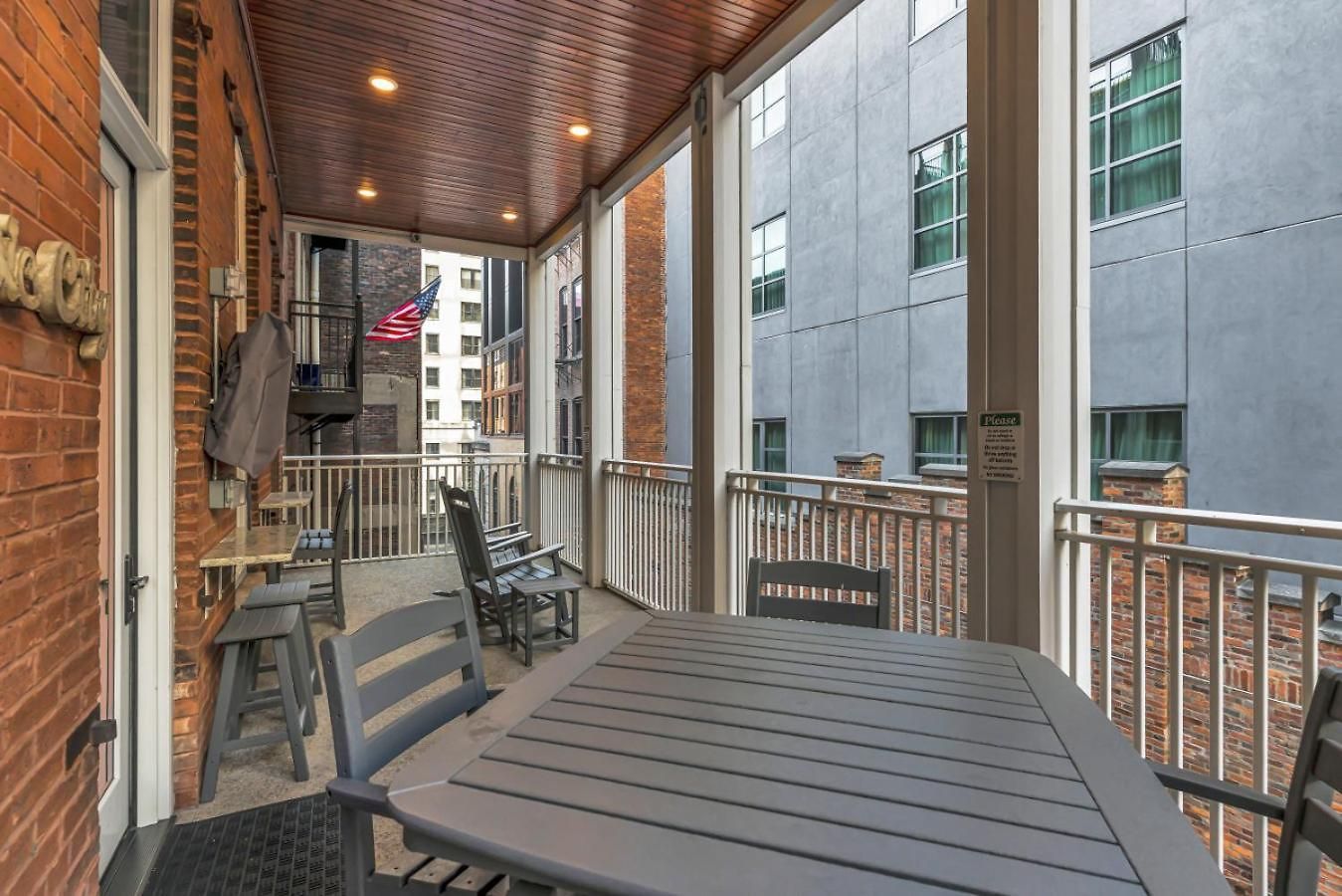 The Majestic Lofts Apartment Nashville