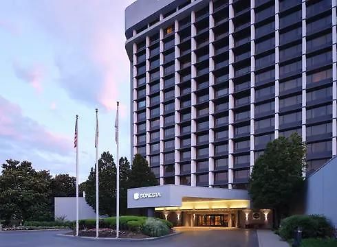 Hotel Sonesta Airport 4*