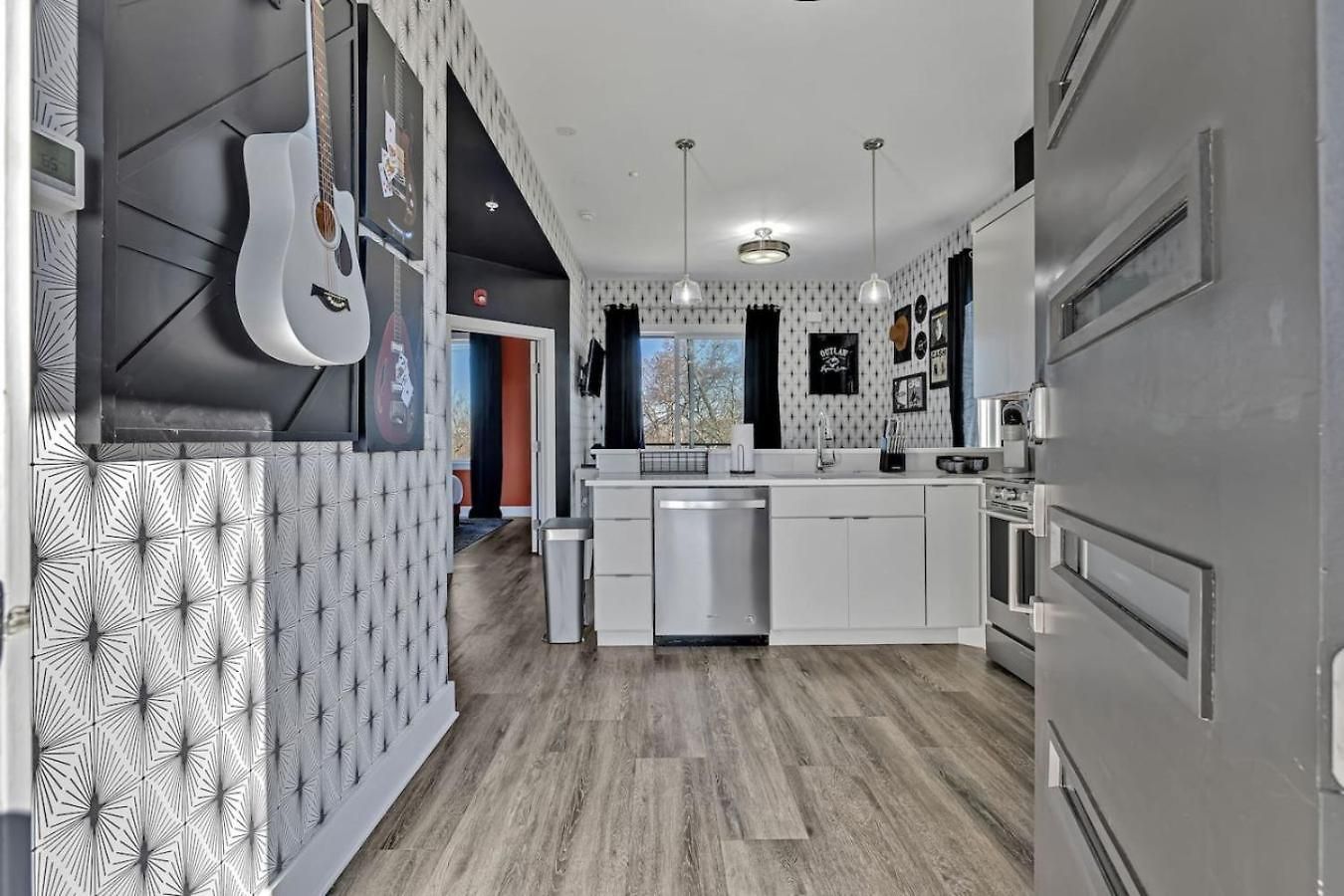 The Outlaw In Downtown By Nautical Holiday home *