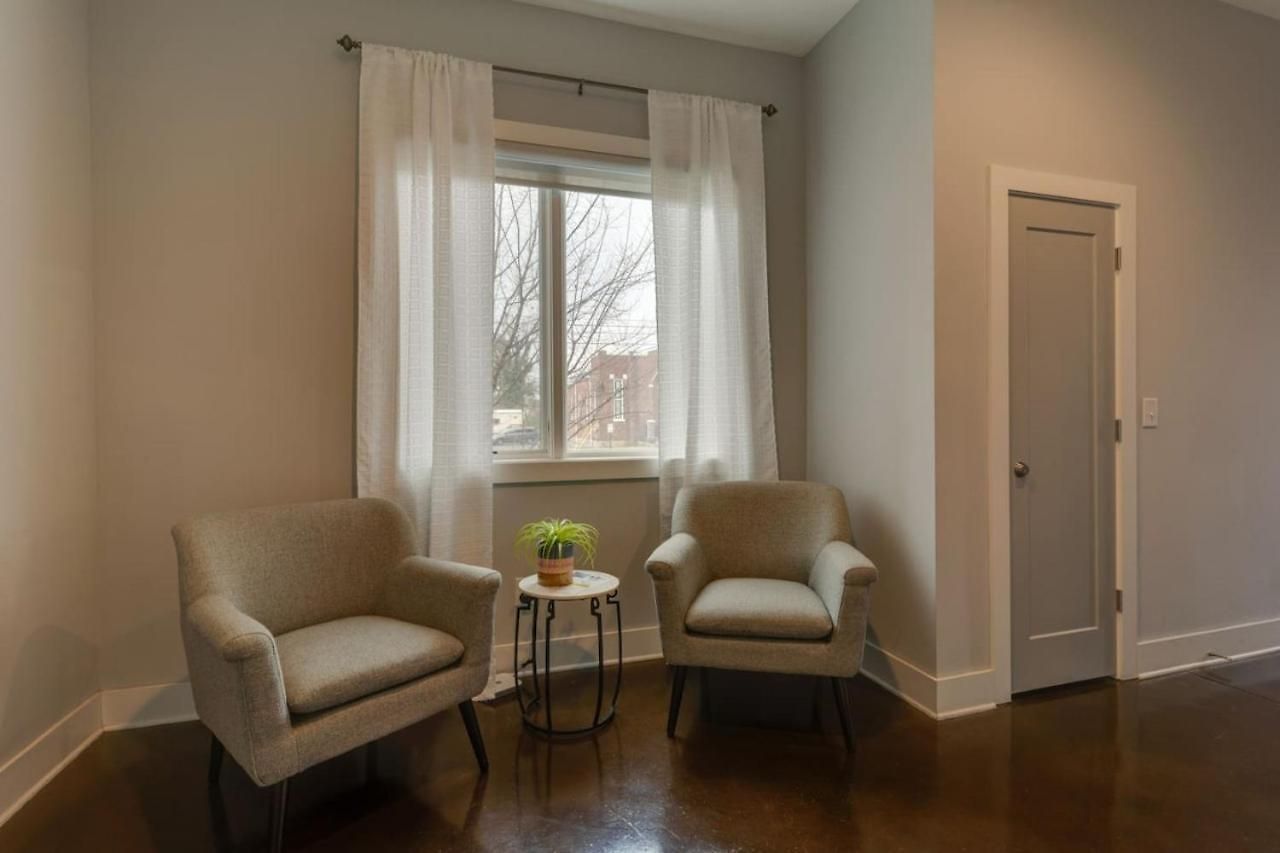 Luxury Townhome! Rooftop-game Room! Near Broadway! Nashville