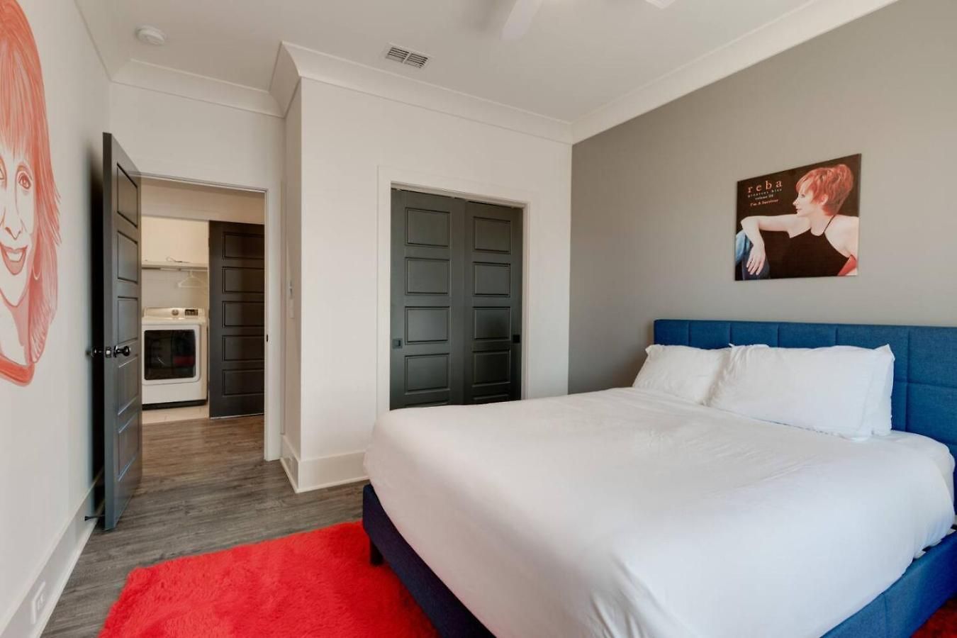 Holiday home Mural The Gulch Townhome Near Broadway | Sleeps 12 Nashville