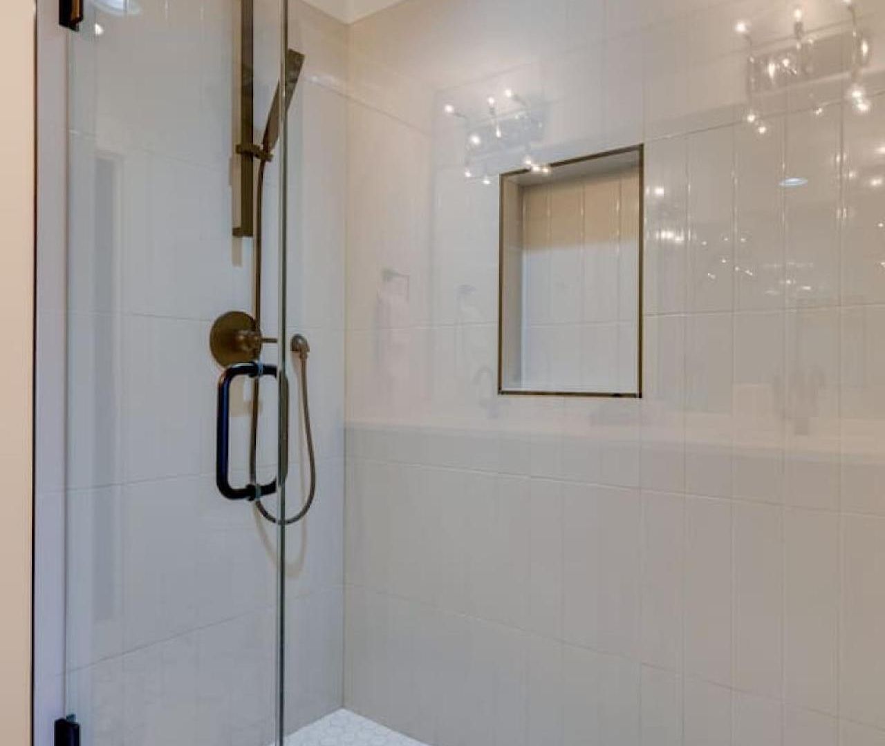 Mural The Gulch Townhome Near Broadway | Sleeps 12 Holiday home
