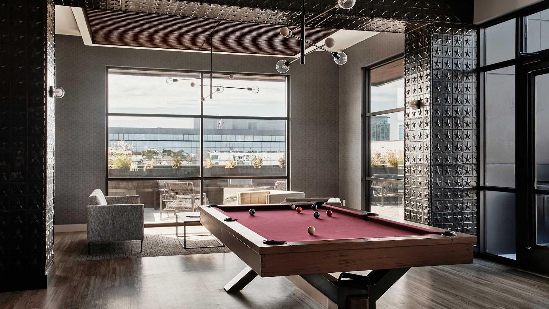 Modern Music Row With King & Queen Bedrooms + Private Balcony Pool & Fitness Center Walk To Rca B & Local Dining Under 2 Miles To Broadway Garage Parking Elevator Access 24 Hr Hospitality Nashville