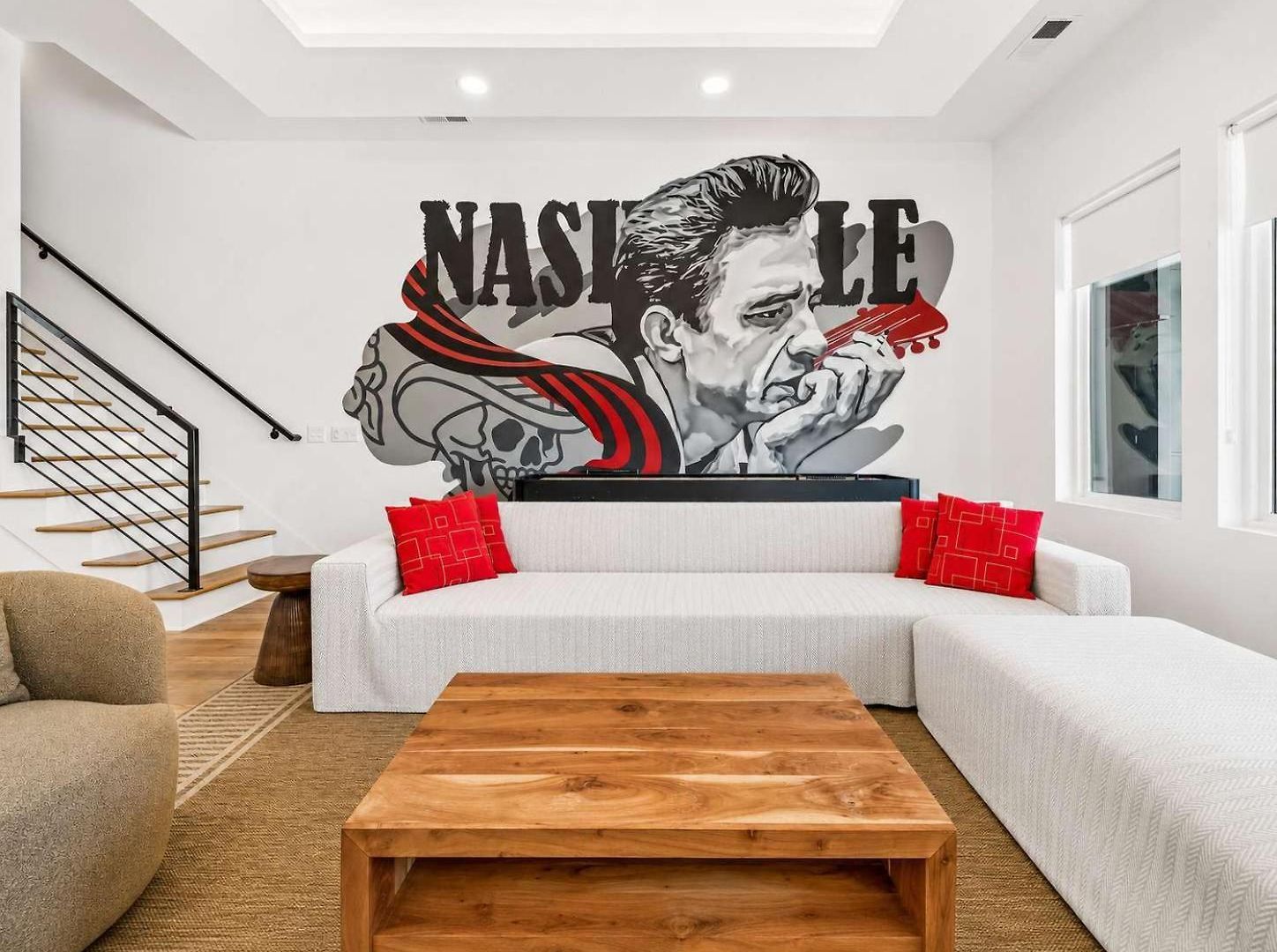 Holiday home Stylish Multi-level Retreat Rooftop & Pool Table Nashville