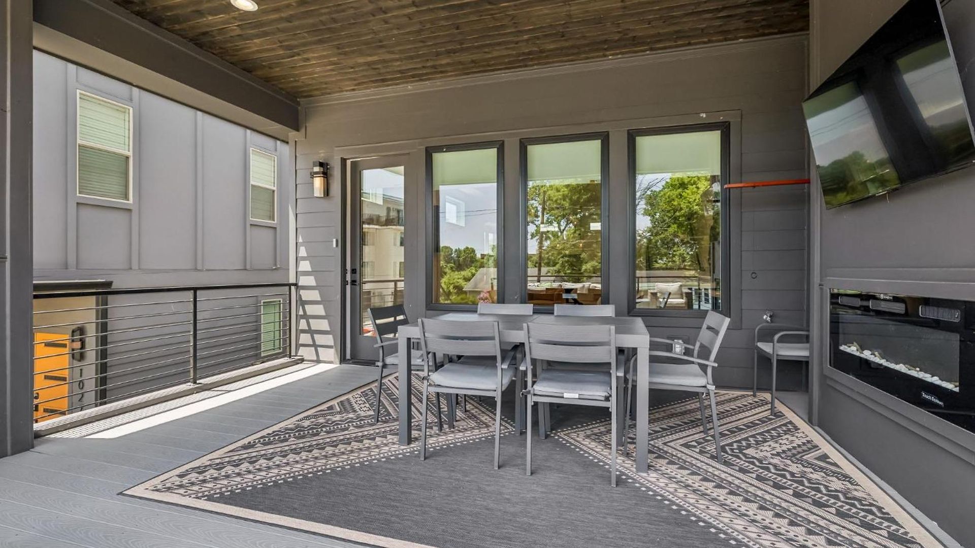 Holiday home Stylish Multi-level Retreat Rooftop & Pool Table Nashville