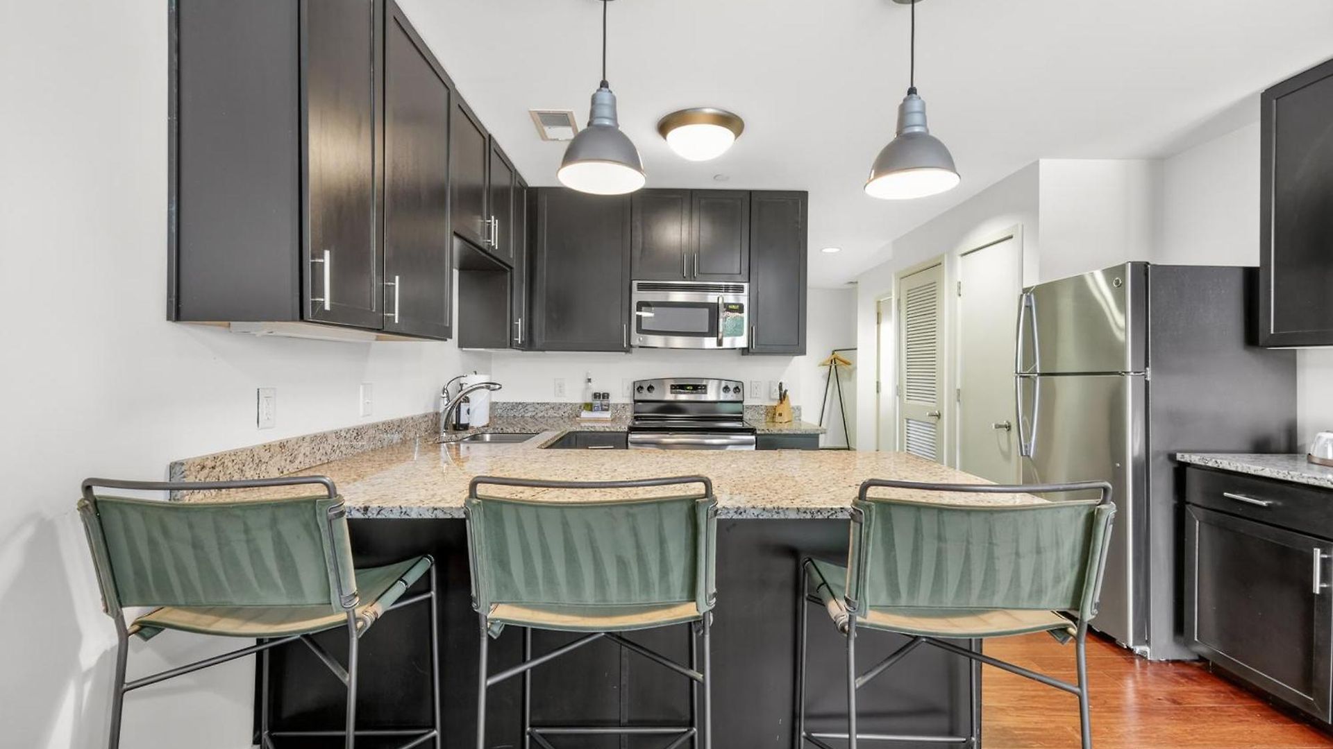Heart Of 12 South, Near Downtown, Park Free - #10 4* Nashville