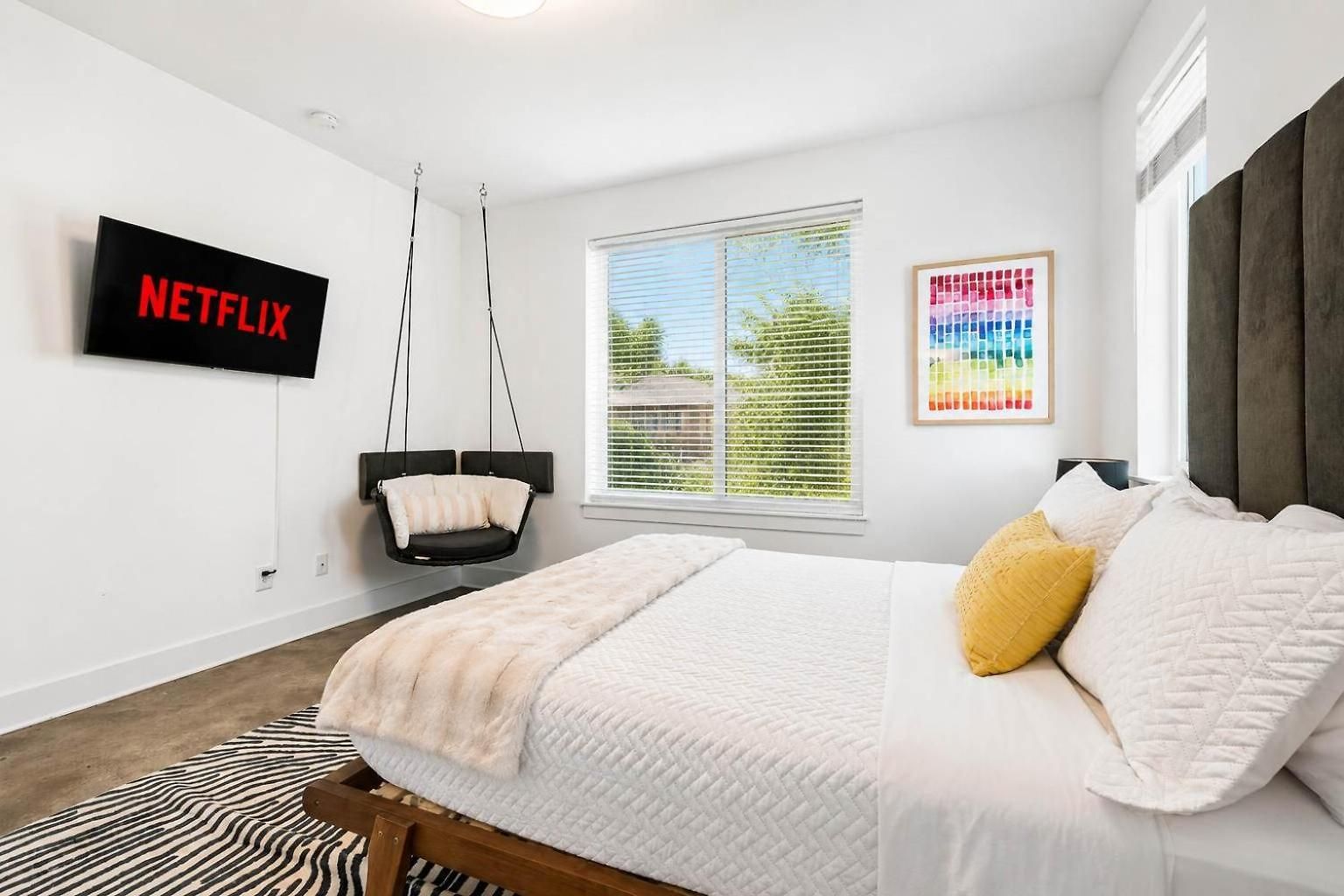 Townhouse With Rooftop & Modern Comfort Holiday home *
