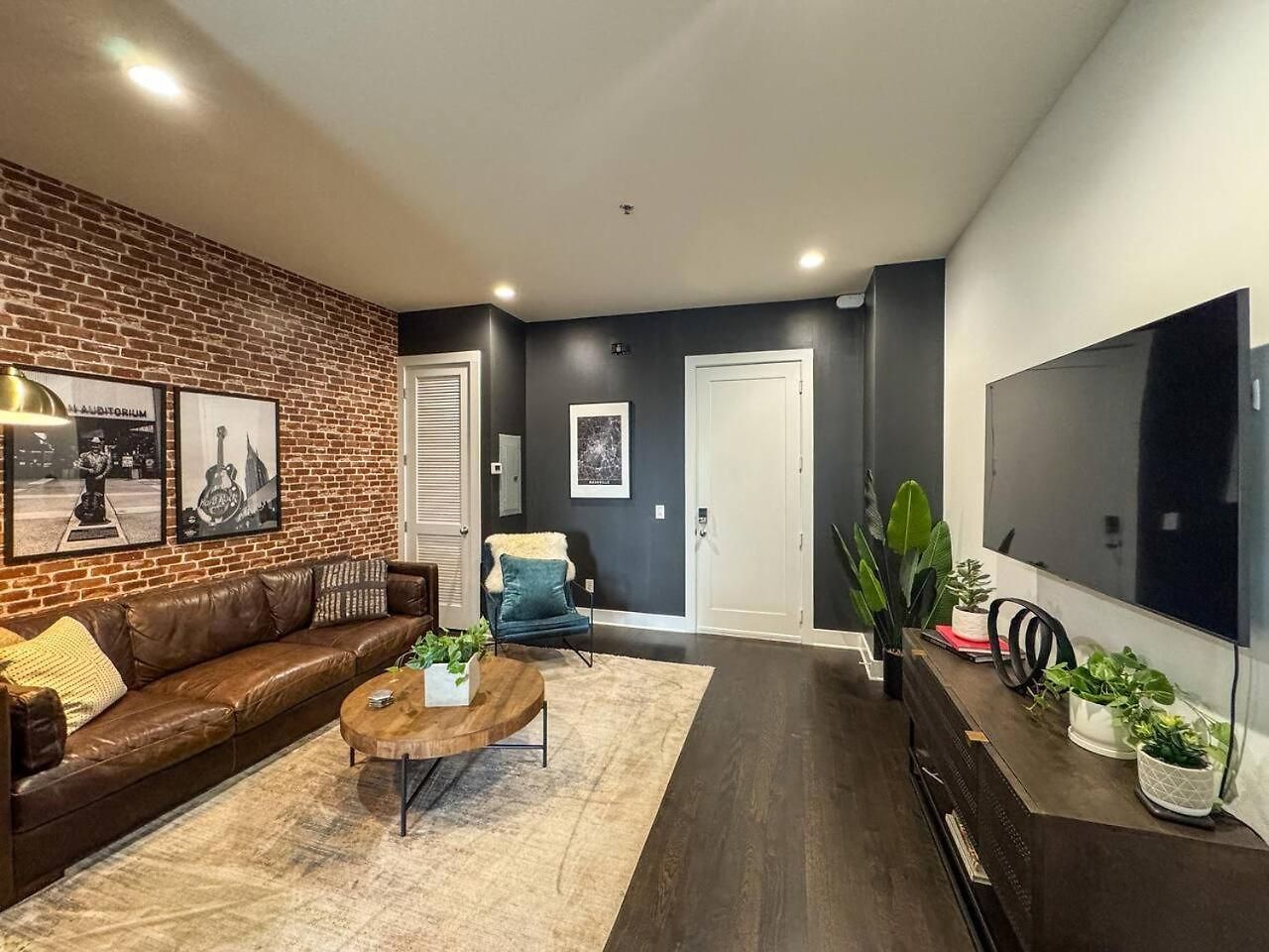 Legends Loft Modern Near Vandy On West End Holiday home Nashville
