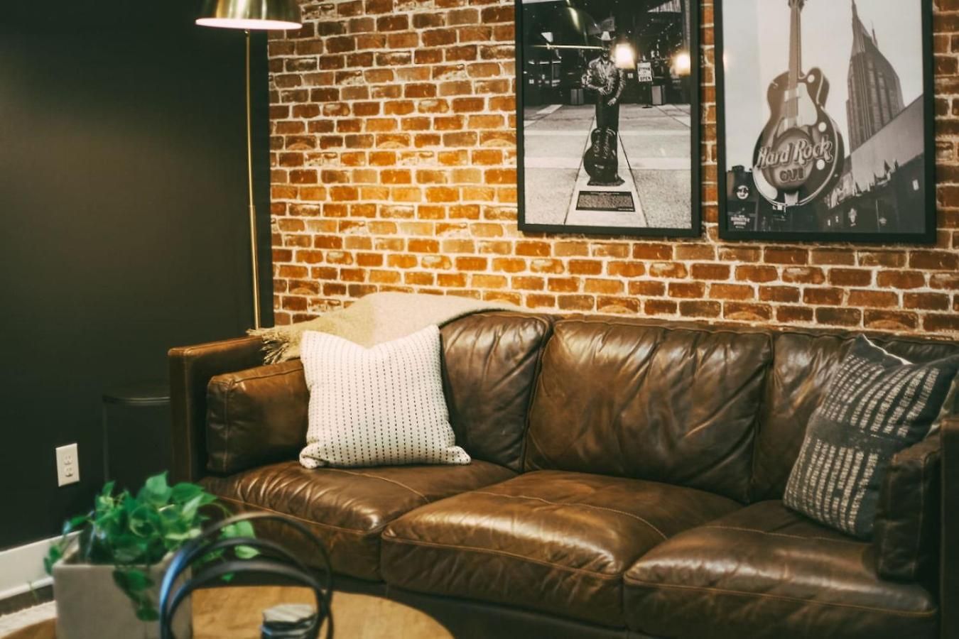 Holiday home Legends Loft Modern Near Vandy On West End *