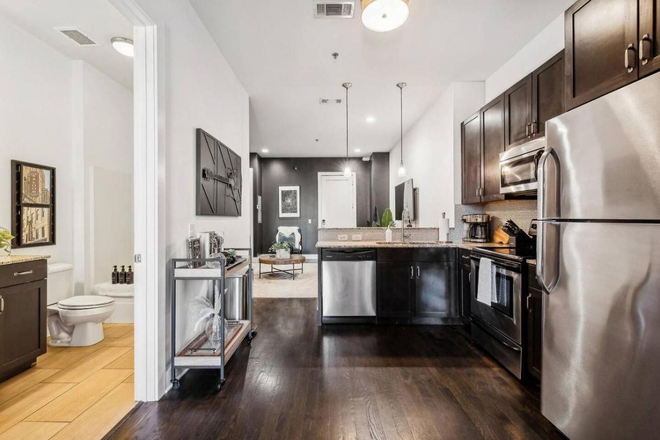Legends Loft Modern Near Vandy On West End Holiday home Nashville