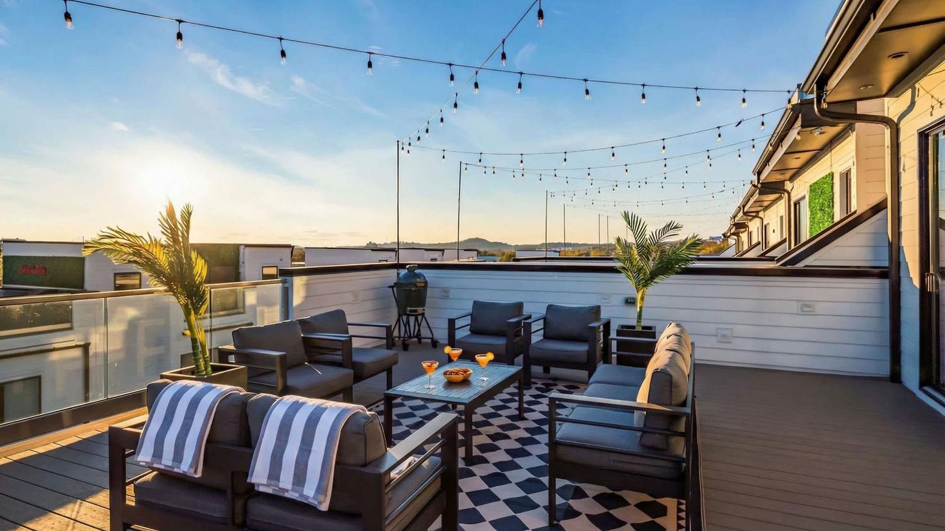 2 Hot Tubs Karaoke Game Downtown Holiday home Nashville