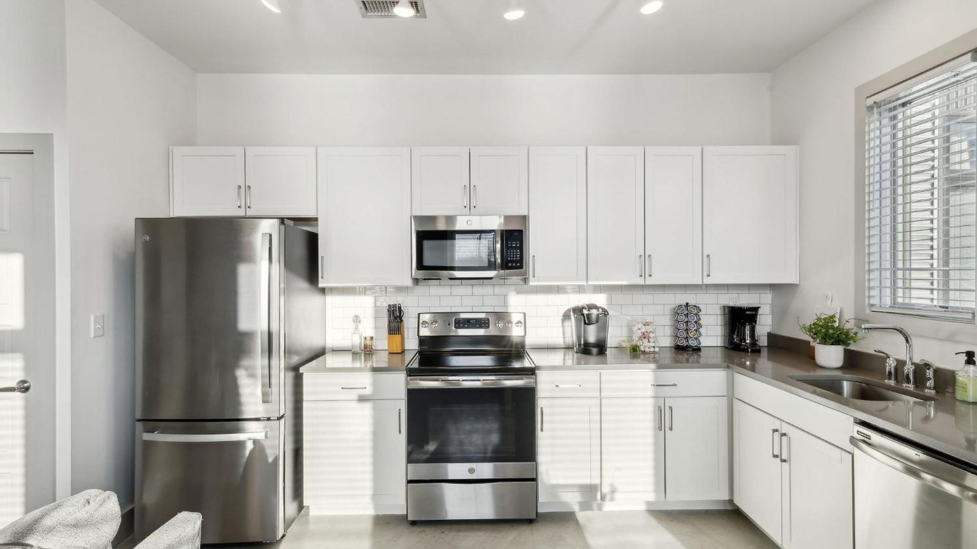 Modern Townhome 2 Miles South Of Downtown And Broadway Ave Apartment Nashville