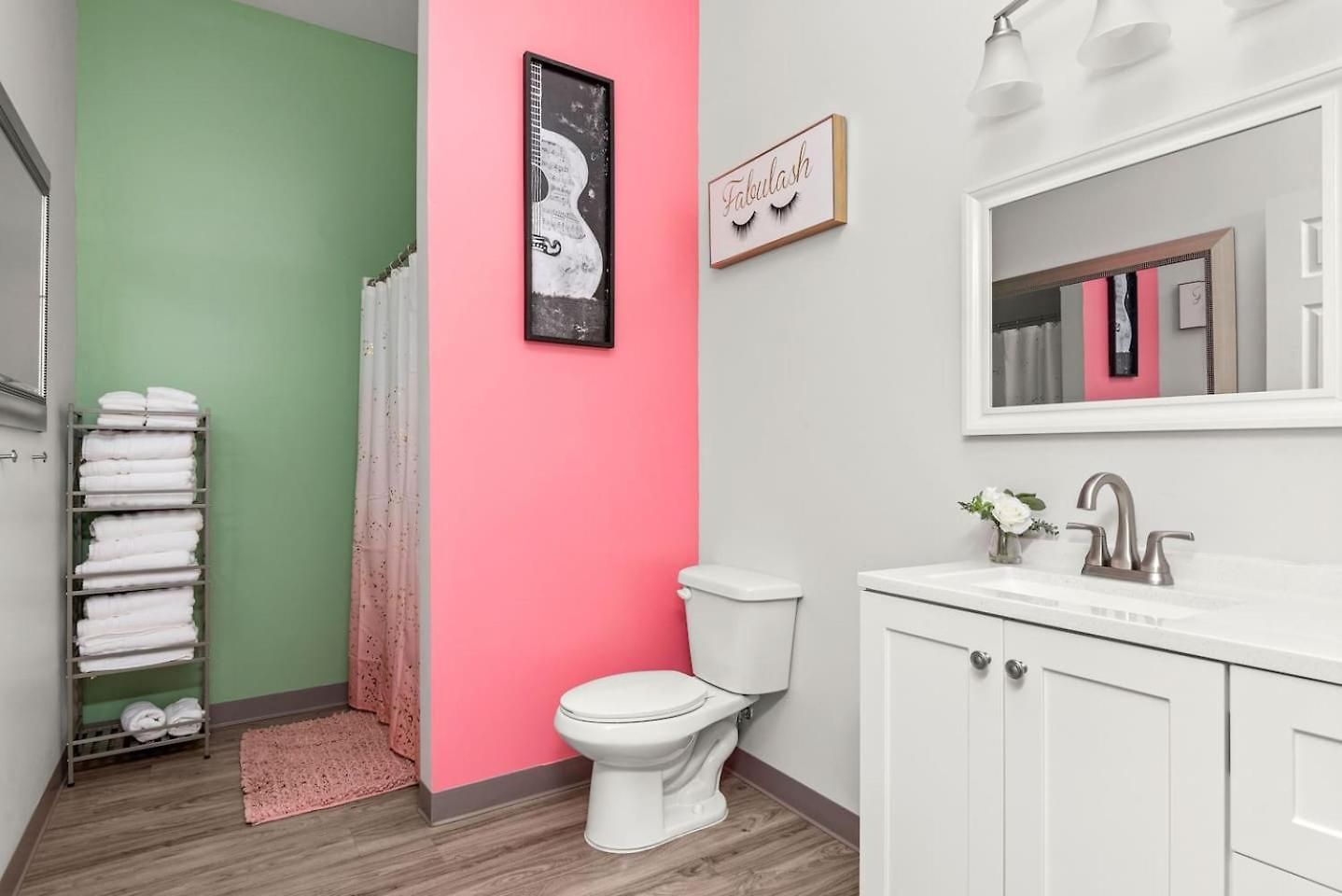 Apartment 4br Condo, Sleeps 13 Near Broadway Nashville