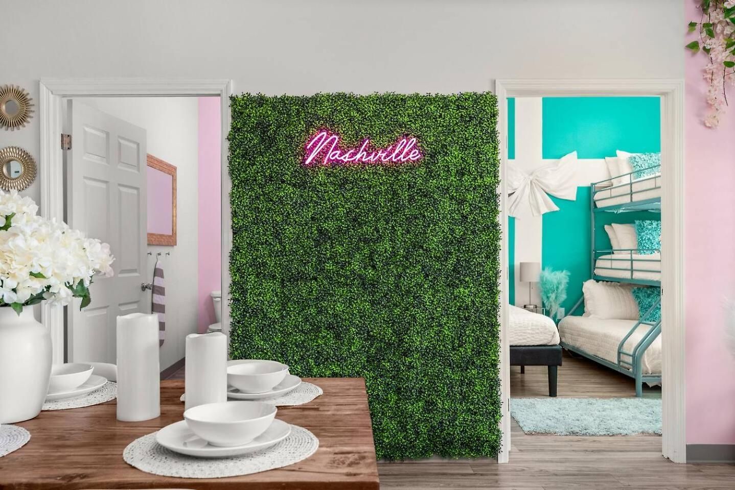 4br Condo, Sleeps 13 Near Broadway Apartment *