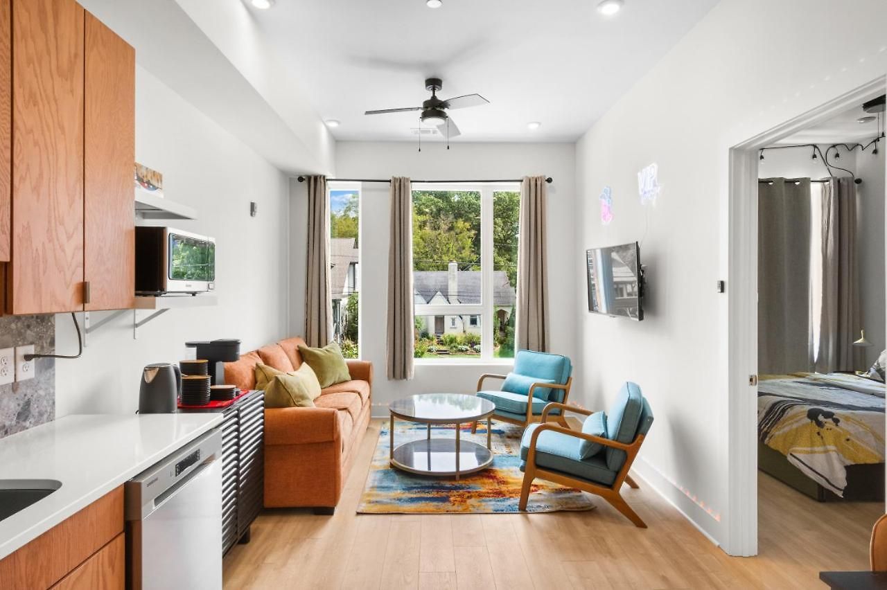 East Cozy Retreat Apartment