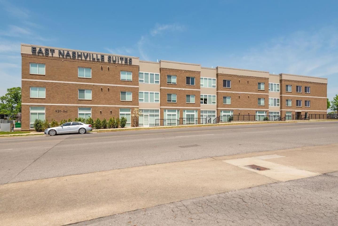 Apartment 4br Condo, Sleeps 13 Near Broadway