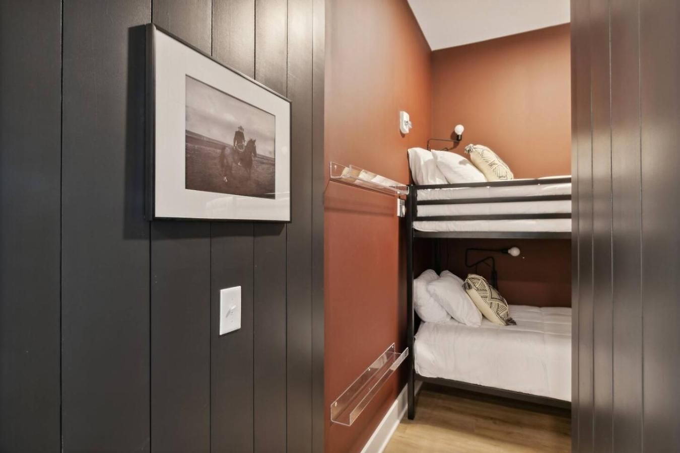 Rhinestone Cowboy 5 Min To Downtown Apartment Nashville