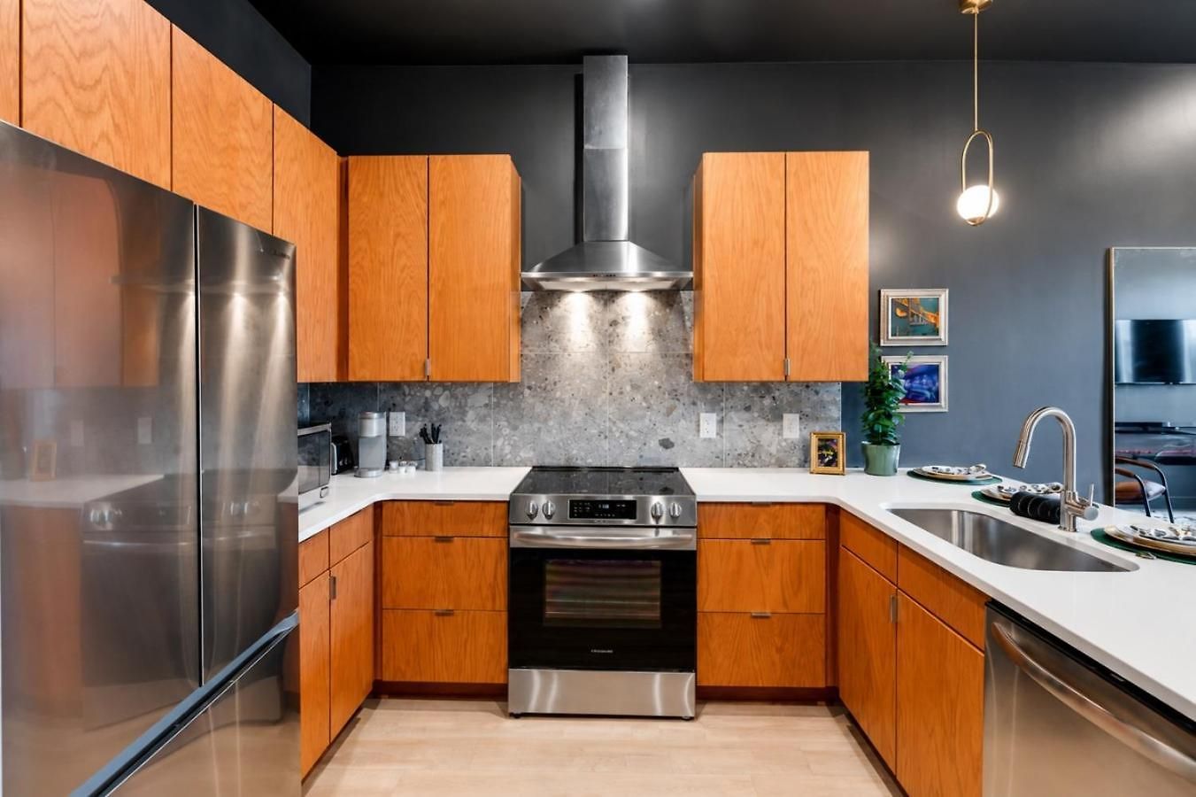 Holiday home East Nash Top-floor 1br | Rooftop Deck | Sleeps 6 Nashville