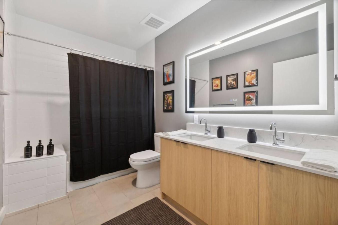 Apartment Walk To Broadway! The Man Cave/cowboys & Playboys With Pool & Gym *