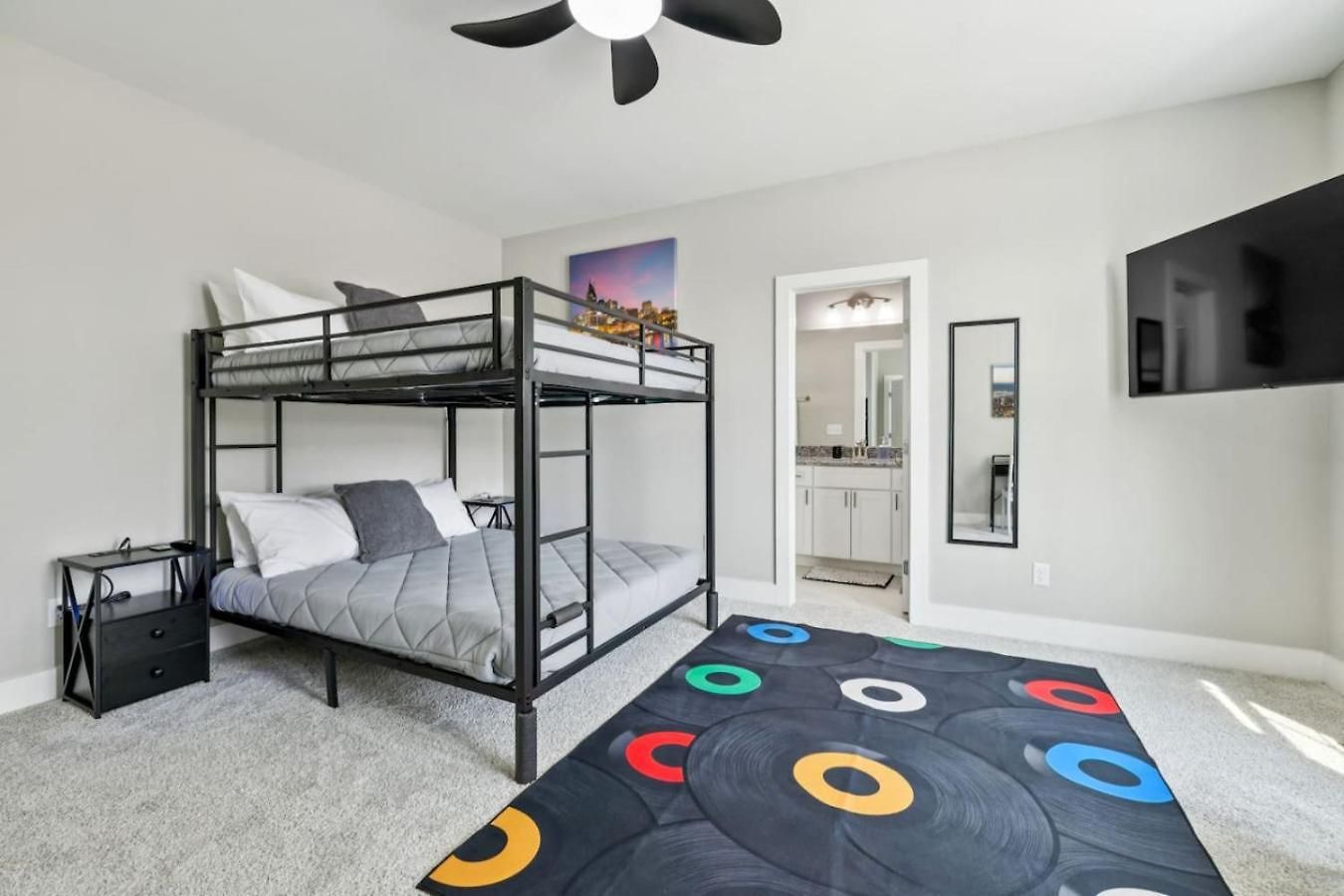 Friends In Skyline Places, 10 Min To Broadway, Perfect For Groups Nashville