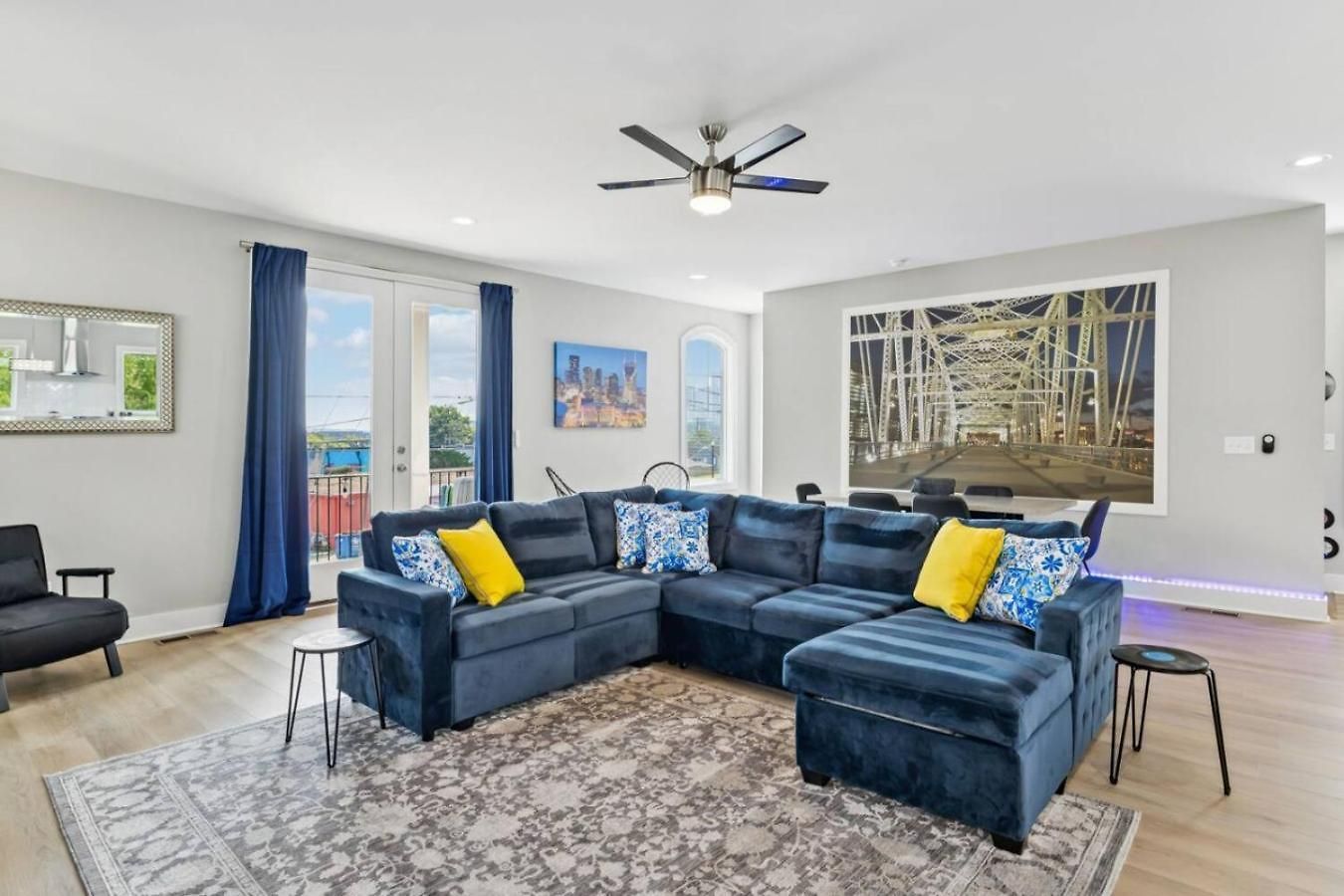 Friends In Skyline Places, 10 Min To Broadway, Perfect For Groups