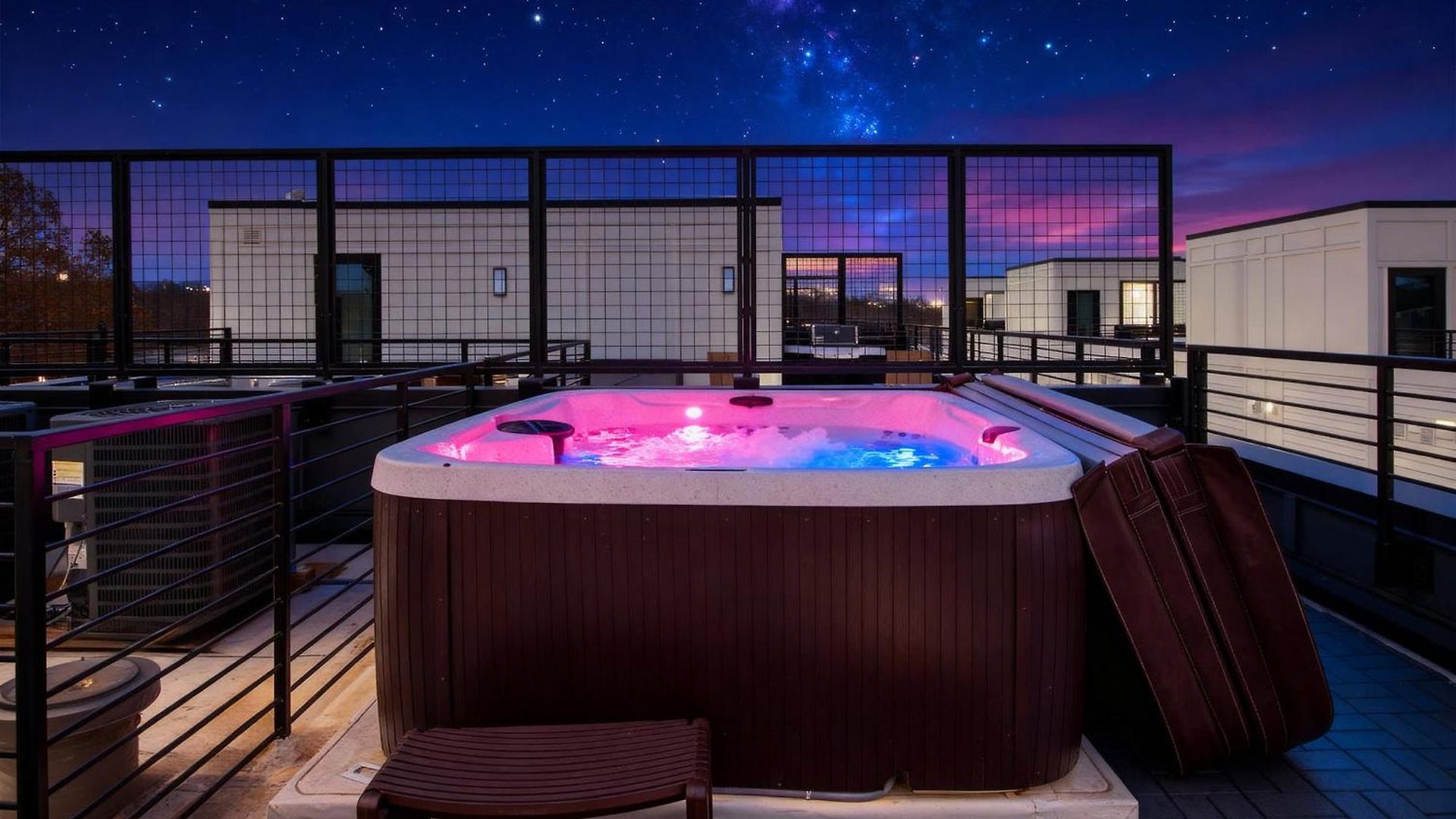Escape With Skyline Deck And Hot Tub Holiday home *