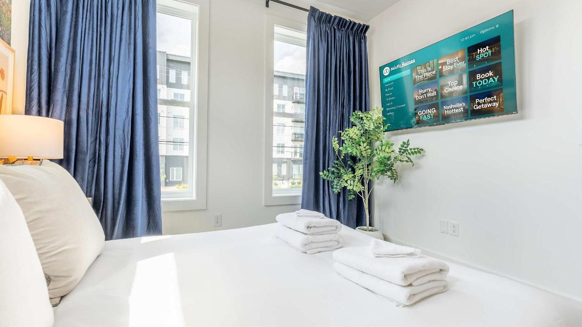 Holiday home Luxe Group With Hot Tub & Rooftop Lounge *