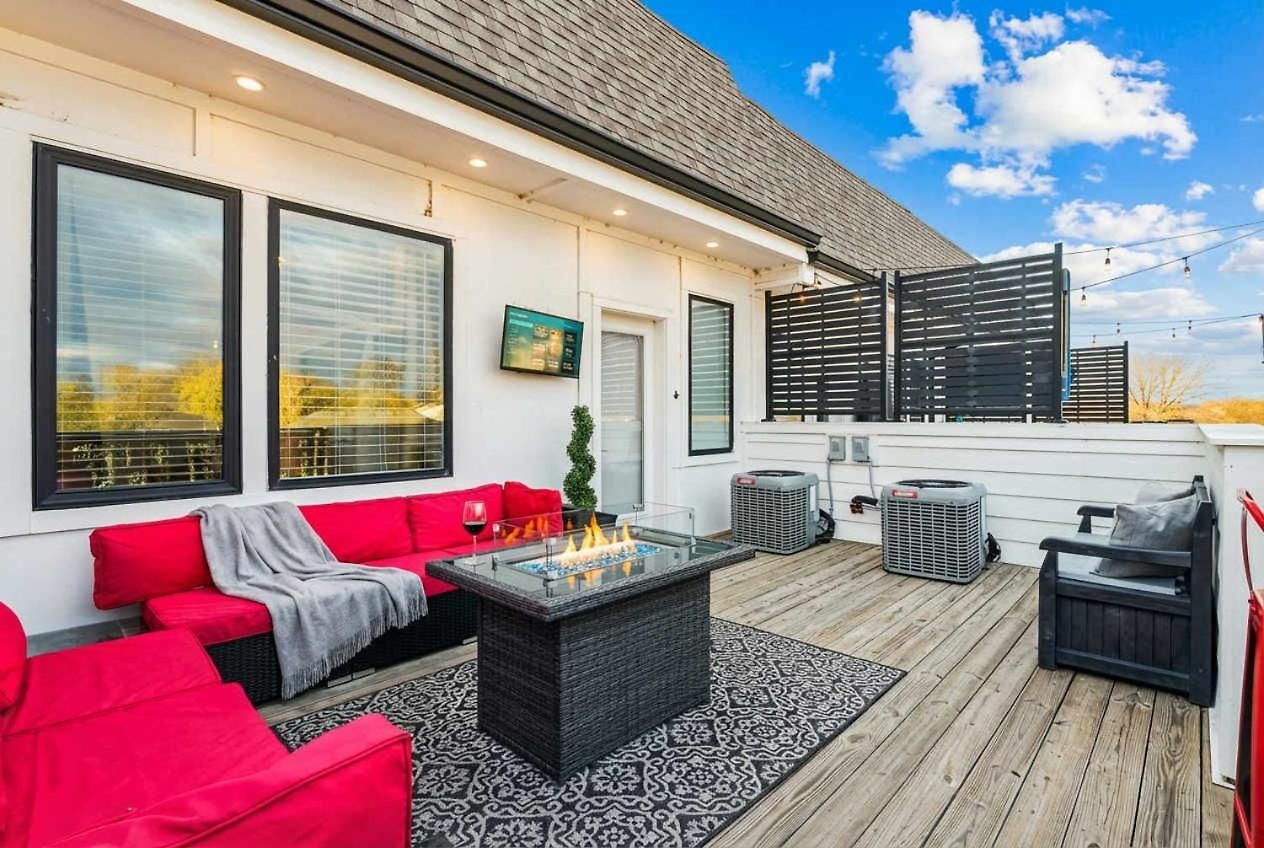 Private With Rooftop Game Near Downtown * Nashville