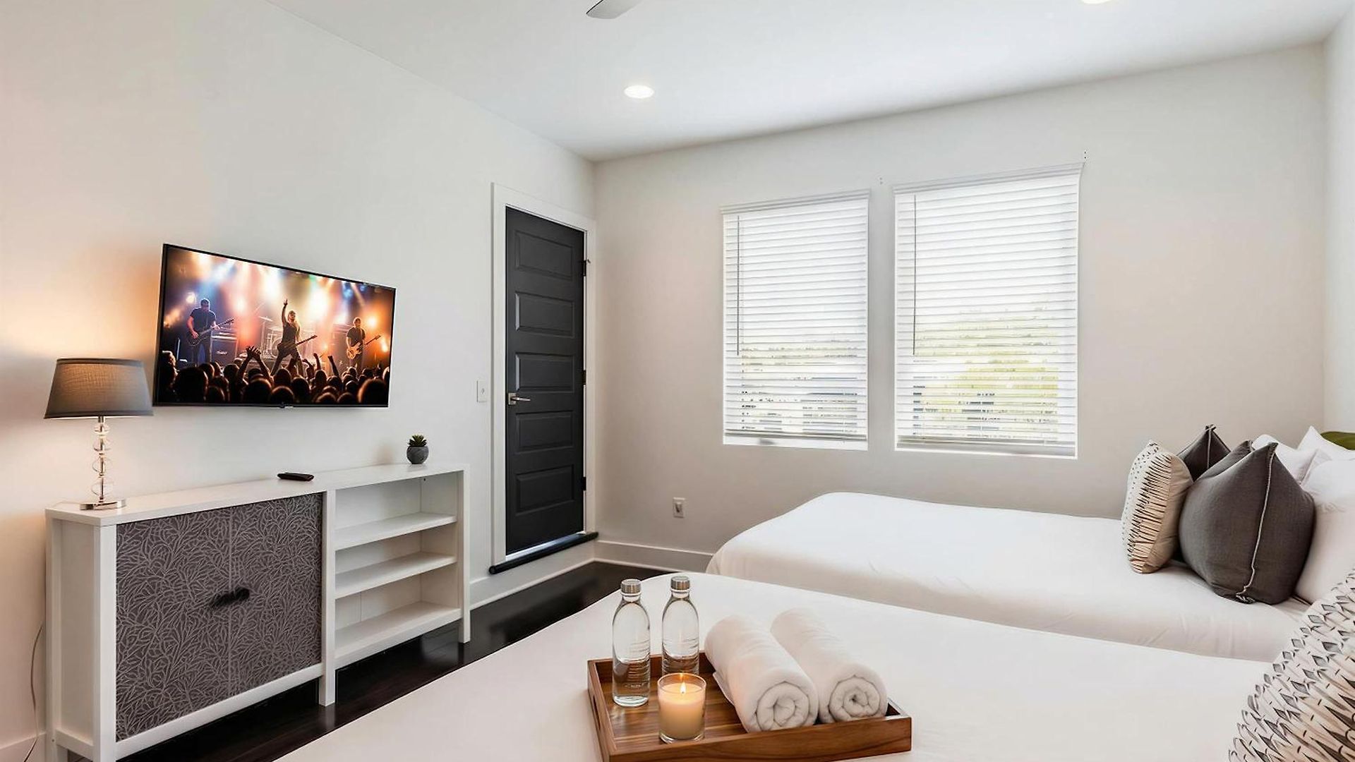Holiday home Rooftop Views & Patio Lounge Near Downtown