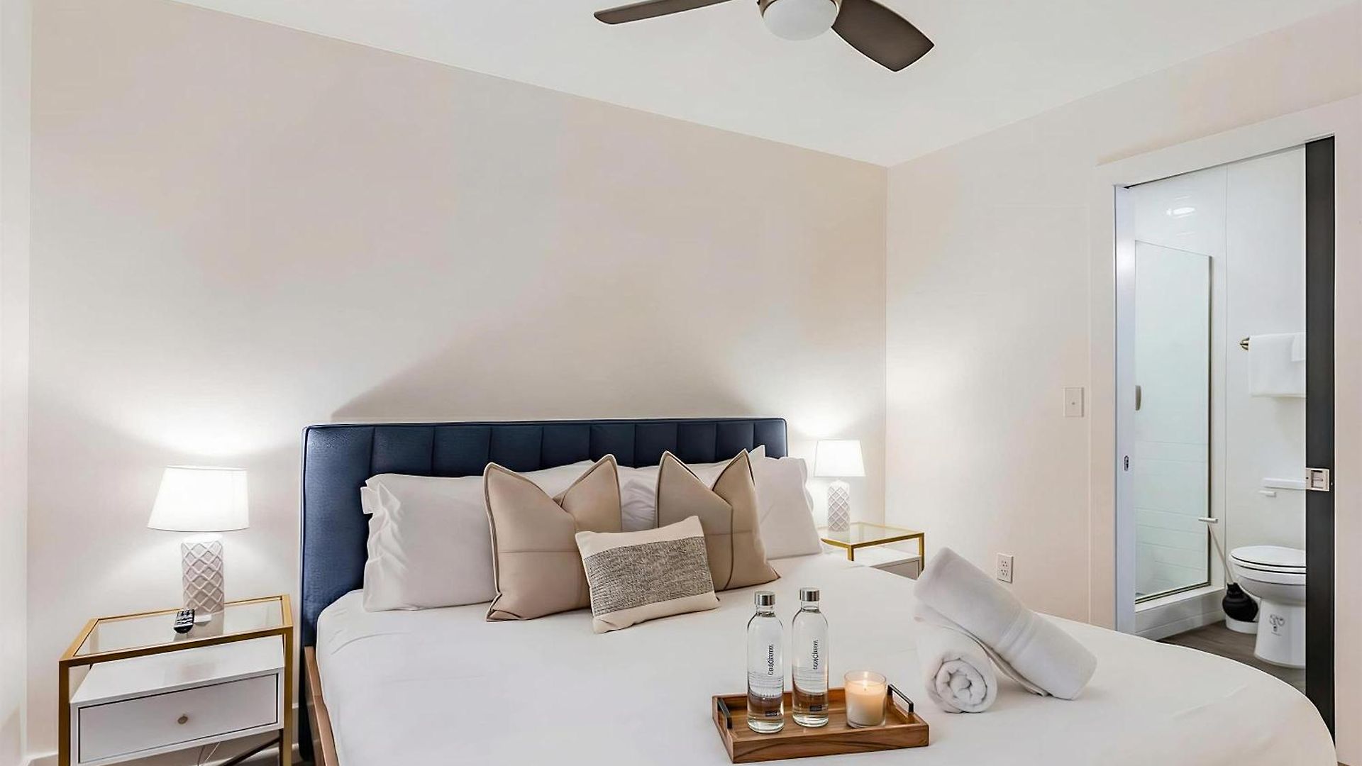 Rooftop Views & Patio Lounge Near Downtown Nashville