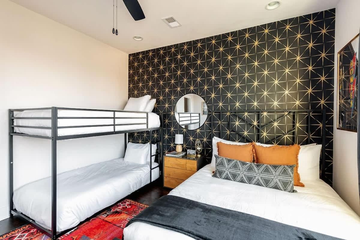 Boots & Broadway - 2 Units - Mins To Broadway Holiday home Nashville
