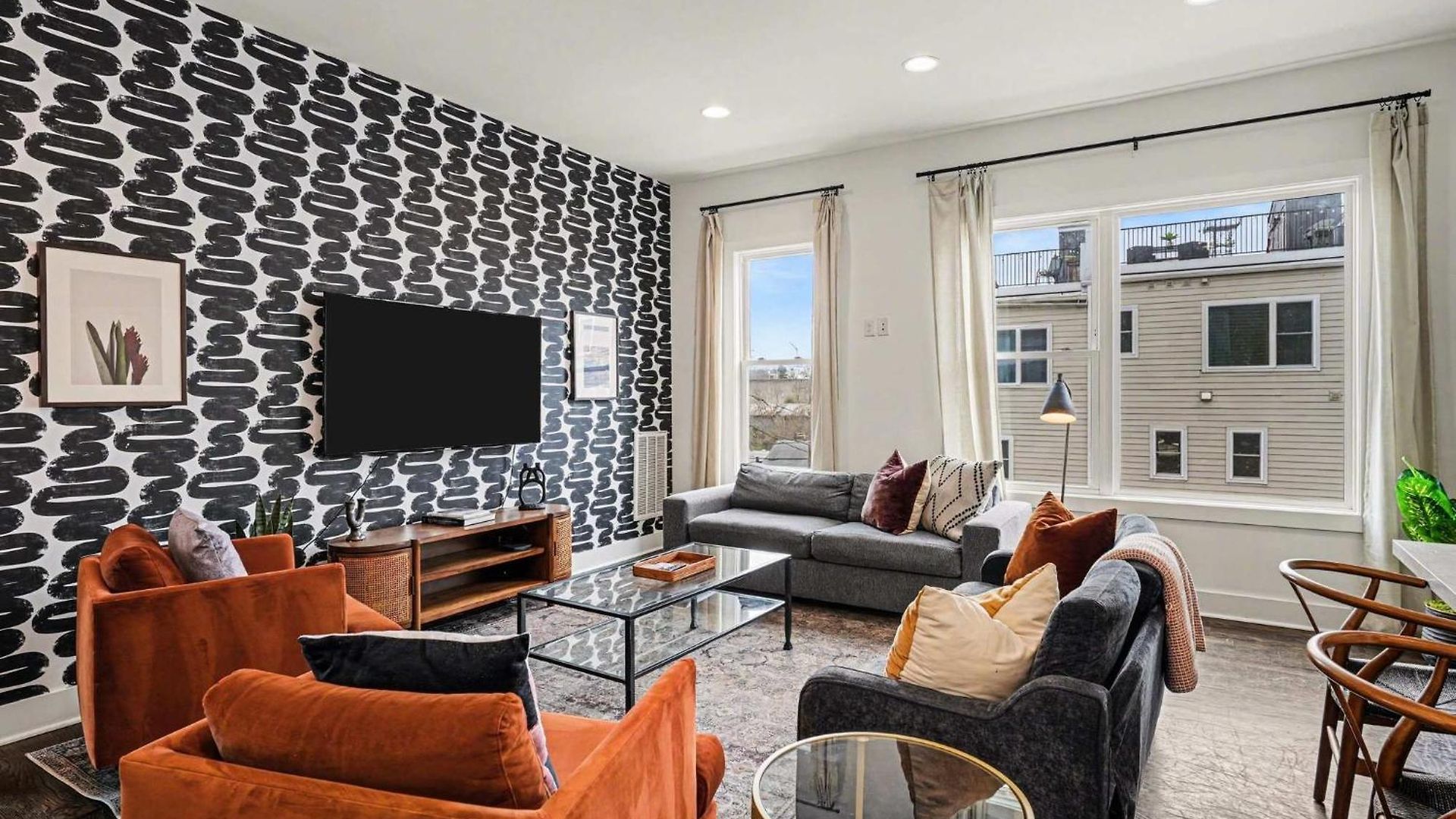 Chic Townhome X3 W Rooftop Views Near Broadway
